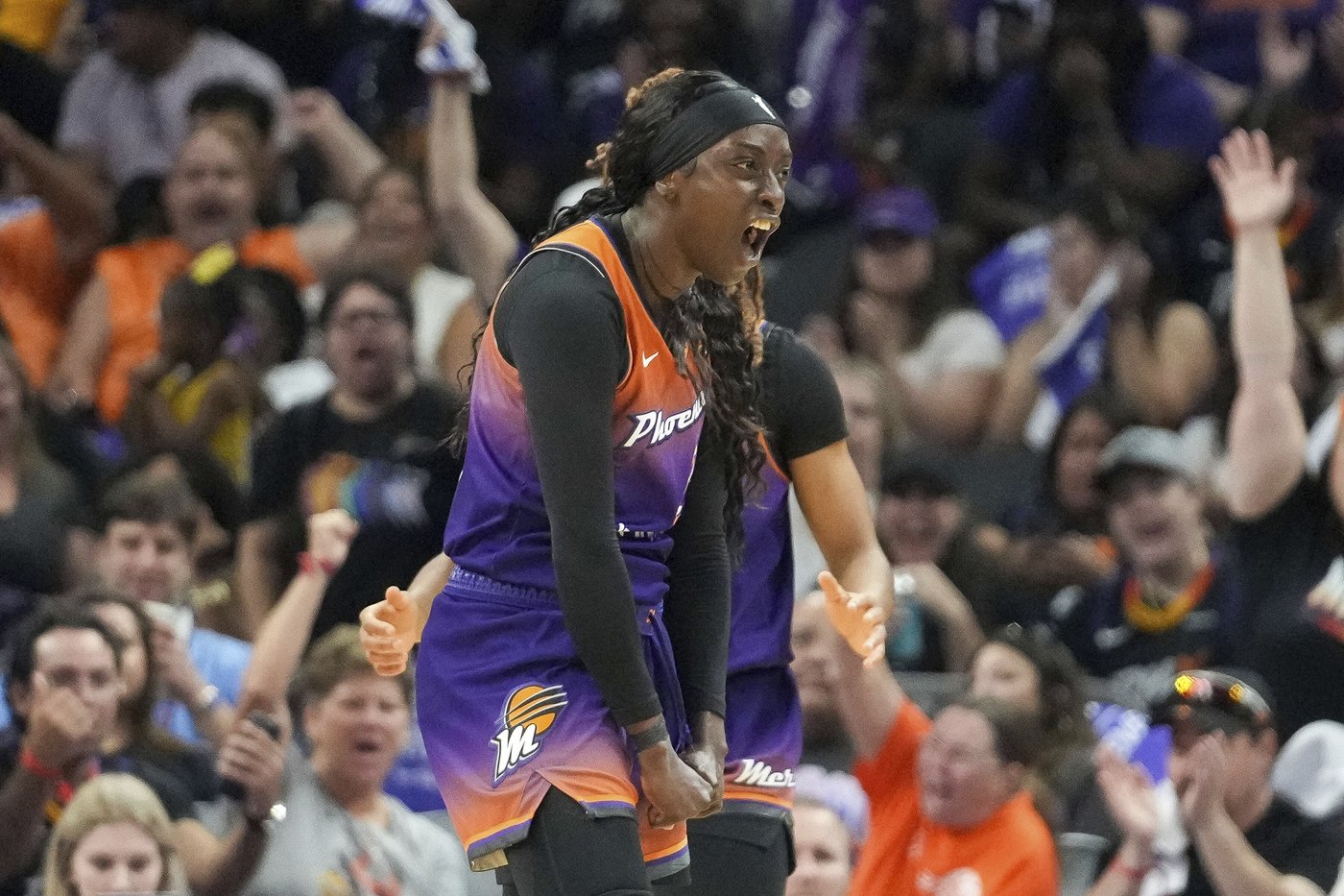 Cloud scores 23, Stewart adds 18 as Liberty beats Mercury 76-69 in OT | iNFOnews.ca