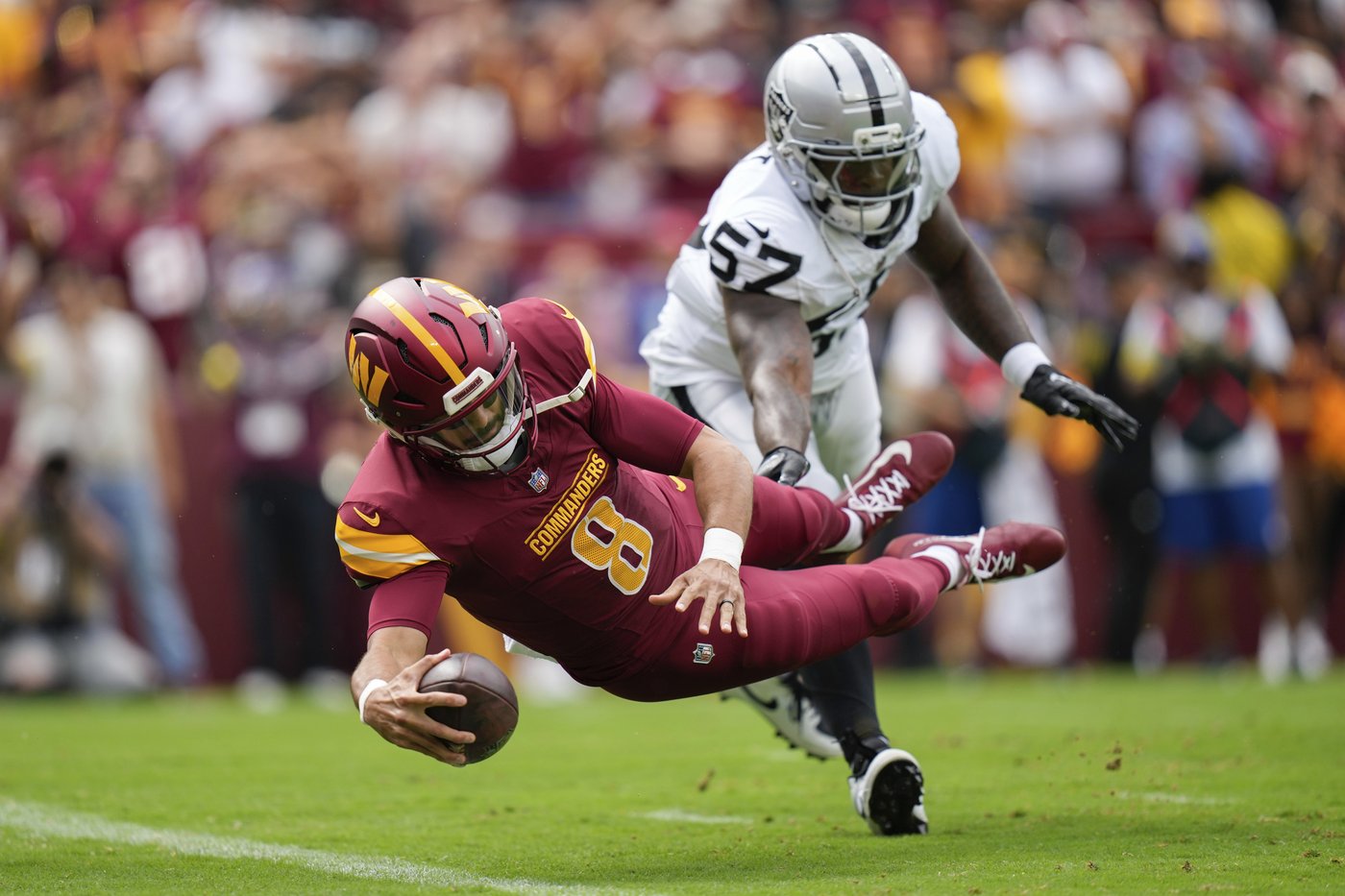 Marcus Mariota and a reconfigured Commanders offense run past the Raiders 41-24 | iNFOnews.ca Marcus Mariota and a reconfigured Commanders offense run past the Raiders 41-24 | iNFOnews.ca
