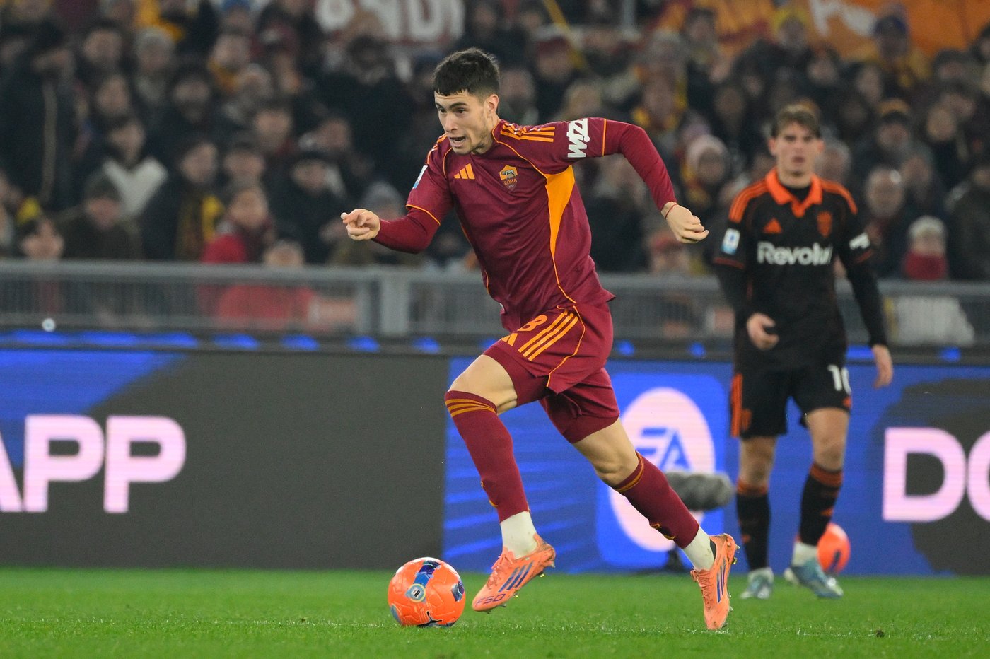 Roma beats Como to tighten Serie A title race | iNFOnews.ca