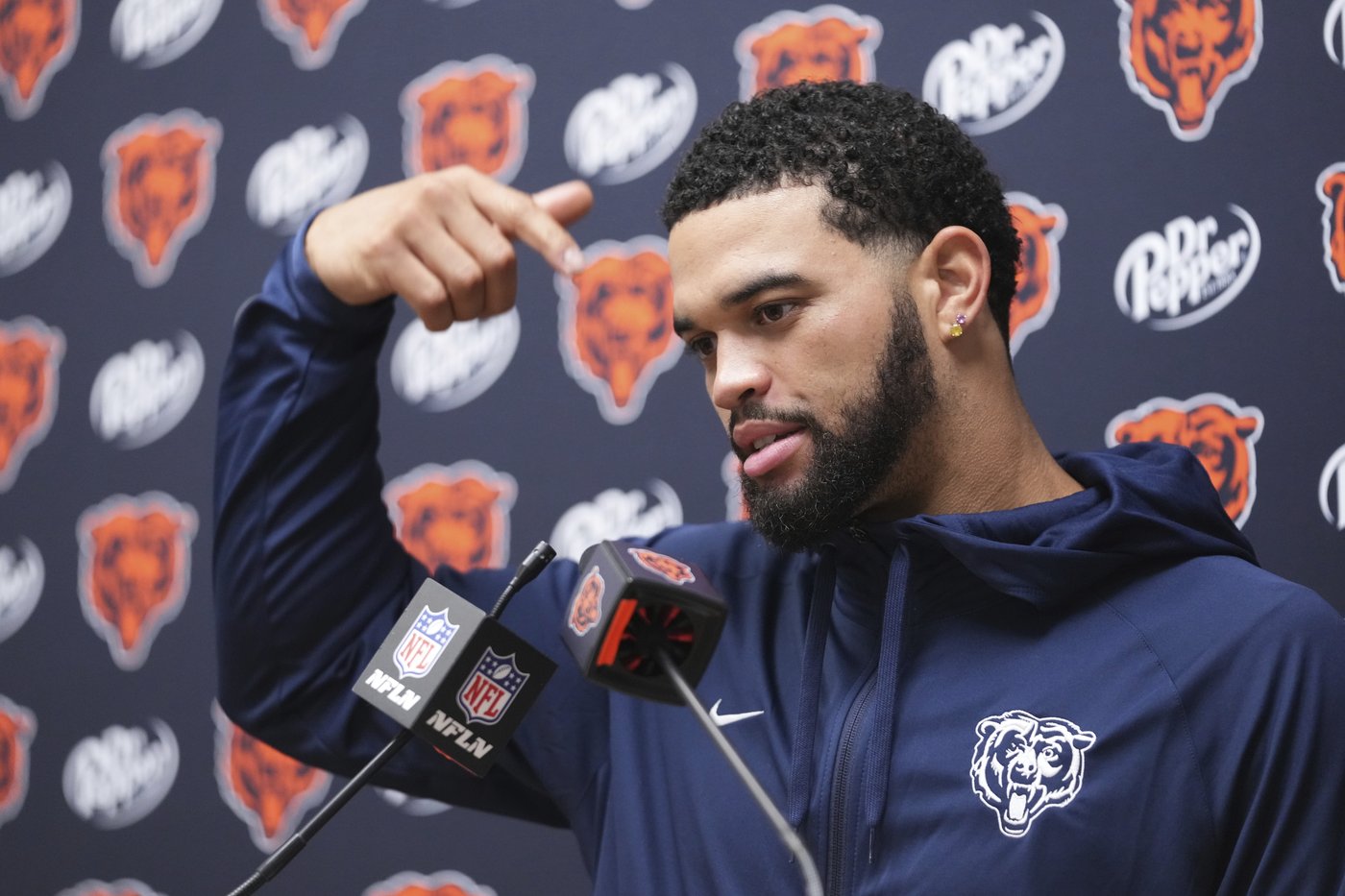 Bears coach Ben Johnson says coming days will determine how heavily team leans on Williams in opener | iNFOnews.ca Bears coach Ben Johnson says coming days will determine how heavily team leans on Williams in opener | iNFOnews.ca