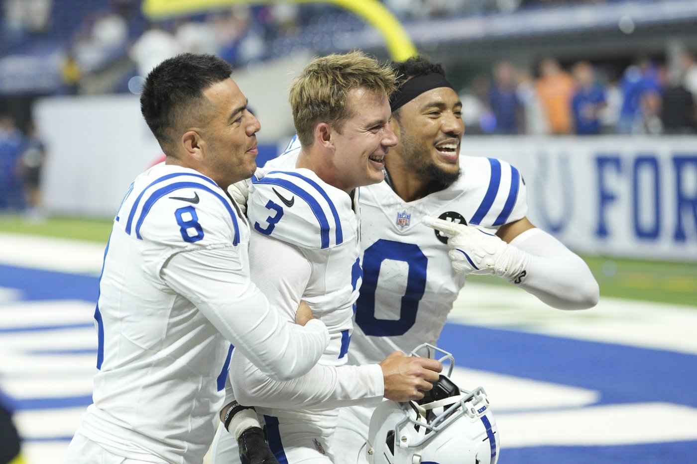 Spencer Shrader converts from 45 yards after penalty on 60-yard miss and Colts beat Broncos 29-28 | iNFOnews.ca