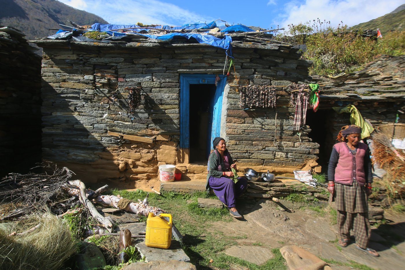 Photos show life slowly returning to abandoned Himalayan villages in India | iNFOnews.ca