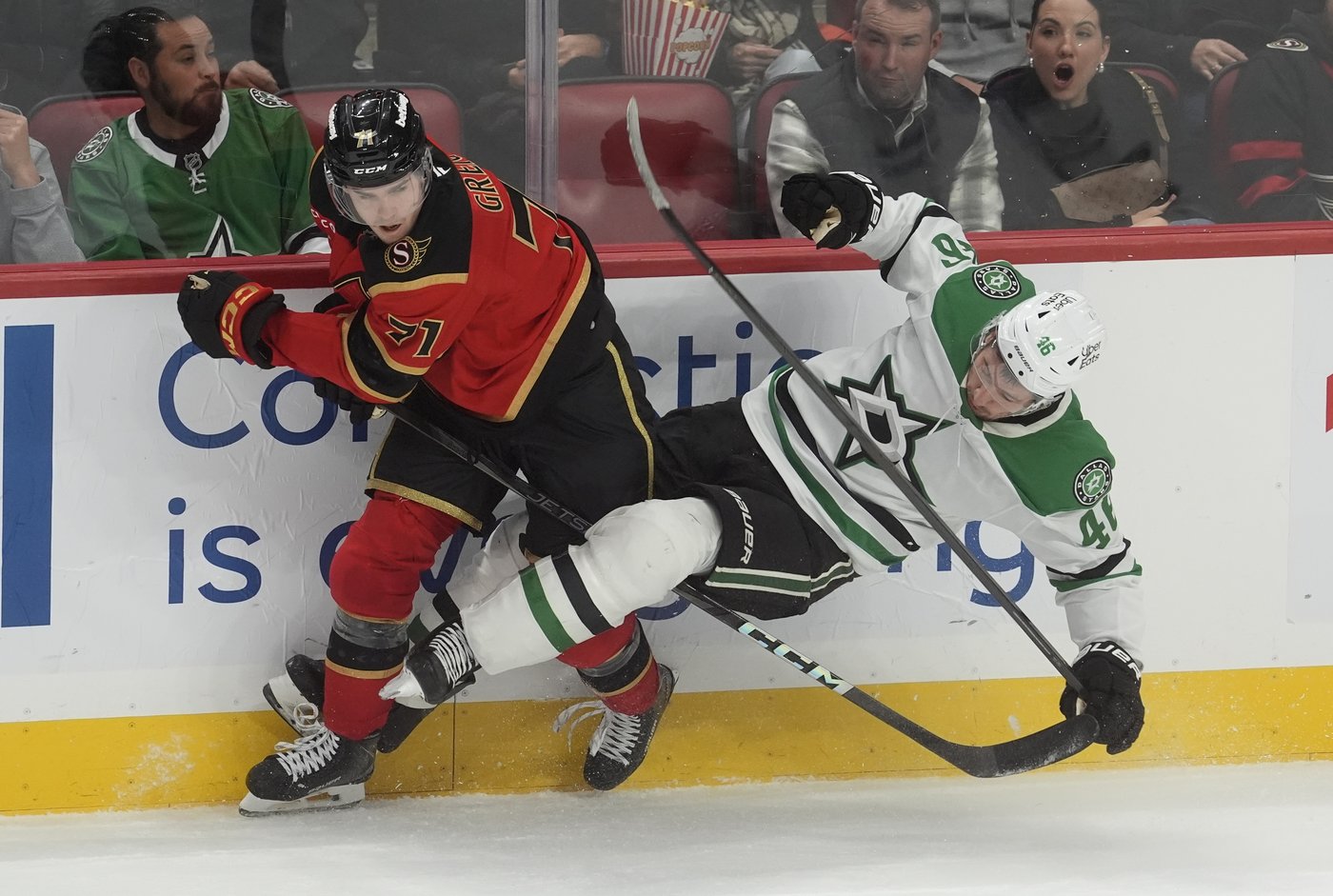 Hintz caps Stars' comeback with overtime goal in 3-2 win over Senators | iNFOnews.ca Hintz caps Stars' comeback with overtime goal in 3-2 win over Senators | iNFOnews.ca