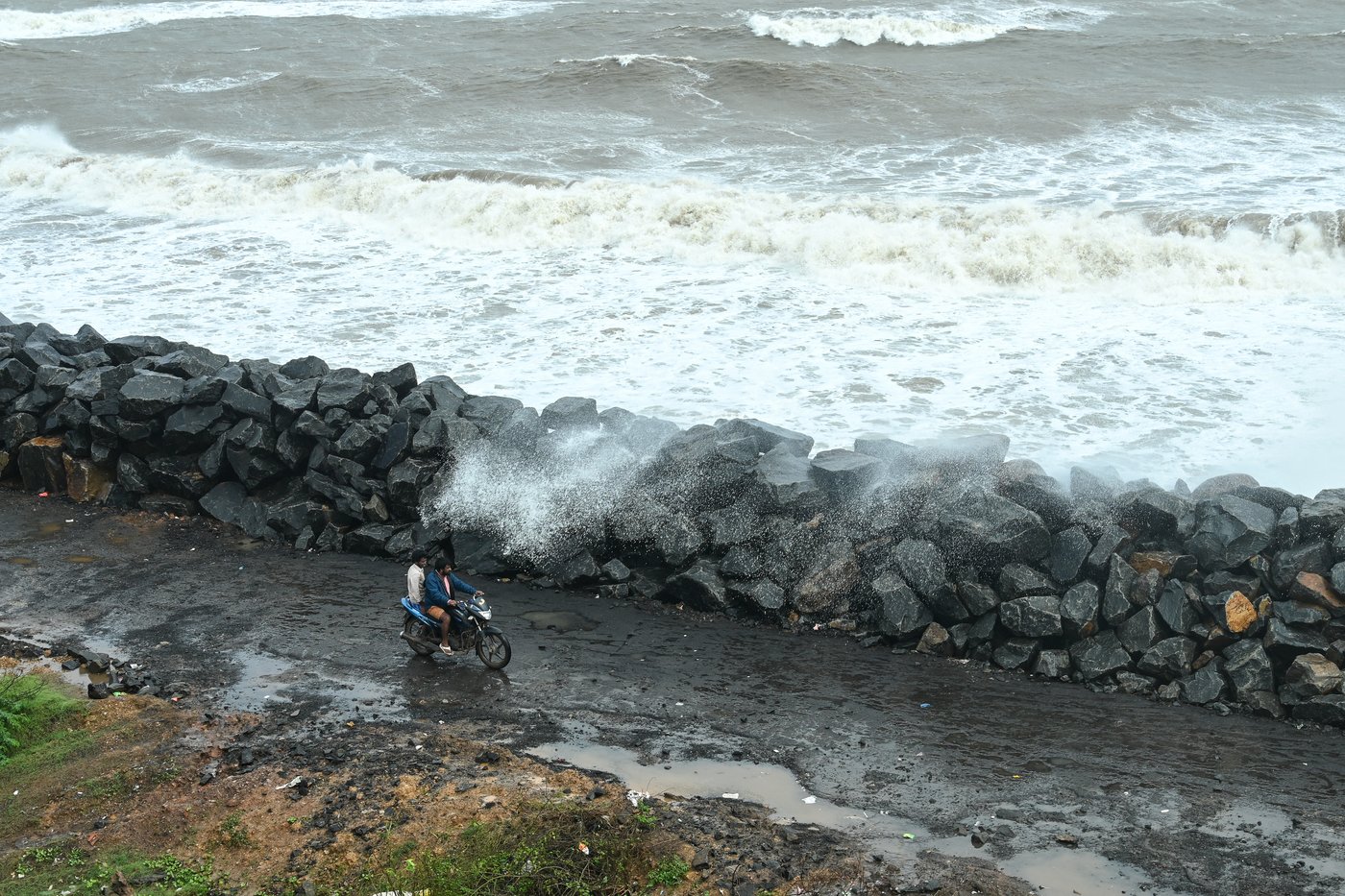 Cyclone Montha weakens after battering India's eastern coast with rain and wind | iNFOnews.ca Cyclone Montha weakens after battering India's eastern coast with rain and wind | iNFOnews.ca