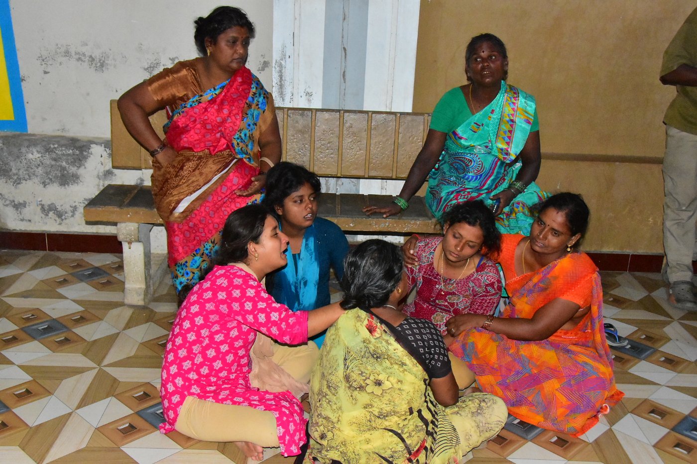 Stampede at a political rally for popular actor Vijay in southern India kills 36, injures 40 | iNFOnews.ca