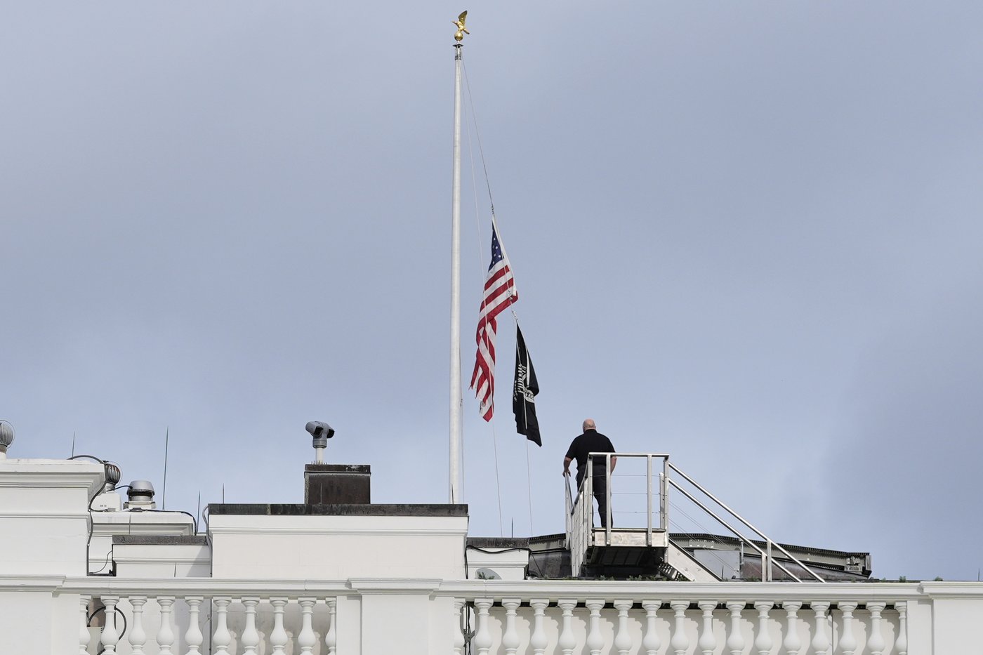 Conservative activist Charlie Kirk fatally shot at Utah college event; shooter in custody, FBI says | iNFOnews.ca