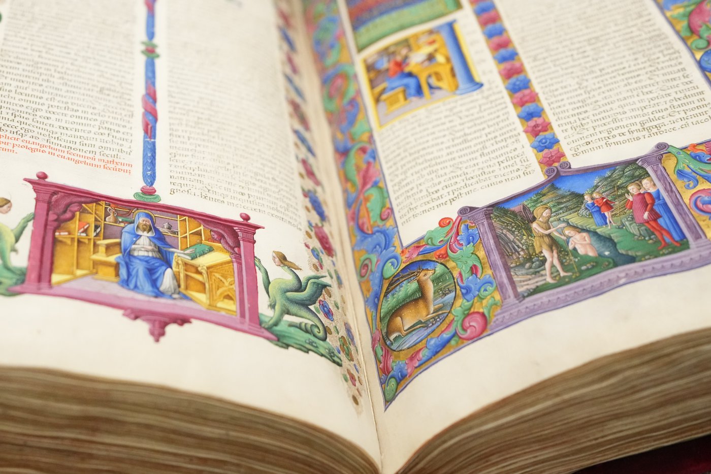 One of the most spectacular Renaissance illuminated manuscripts, a bible, on rare display in Rome | iNFOnews.ca