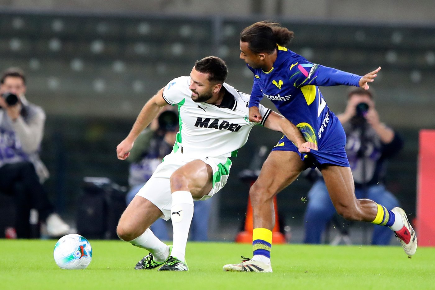 Pinamonti pokes home penalty to earn win for spritely Sassuolo in Serie A | iNFOnews.ca