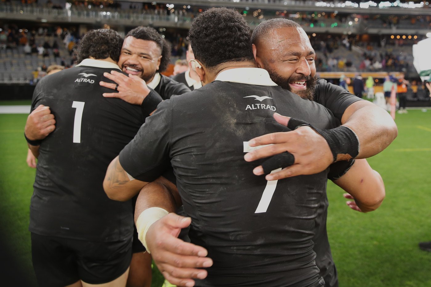 All Blacks beat the Wallabies 28-14 in a Rugby Championship match, 11th win in a row over Australia | iNFOnews.ca