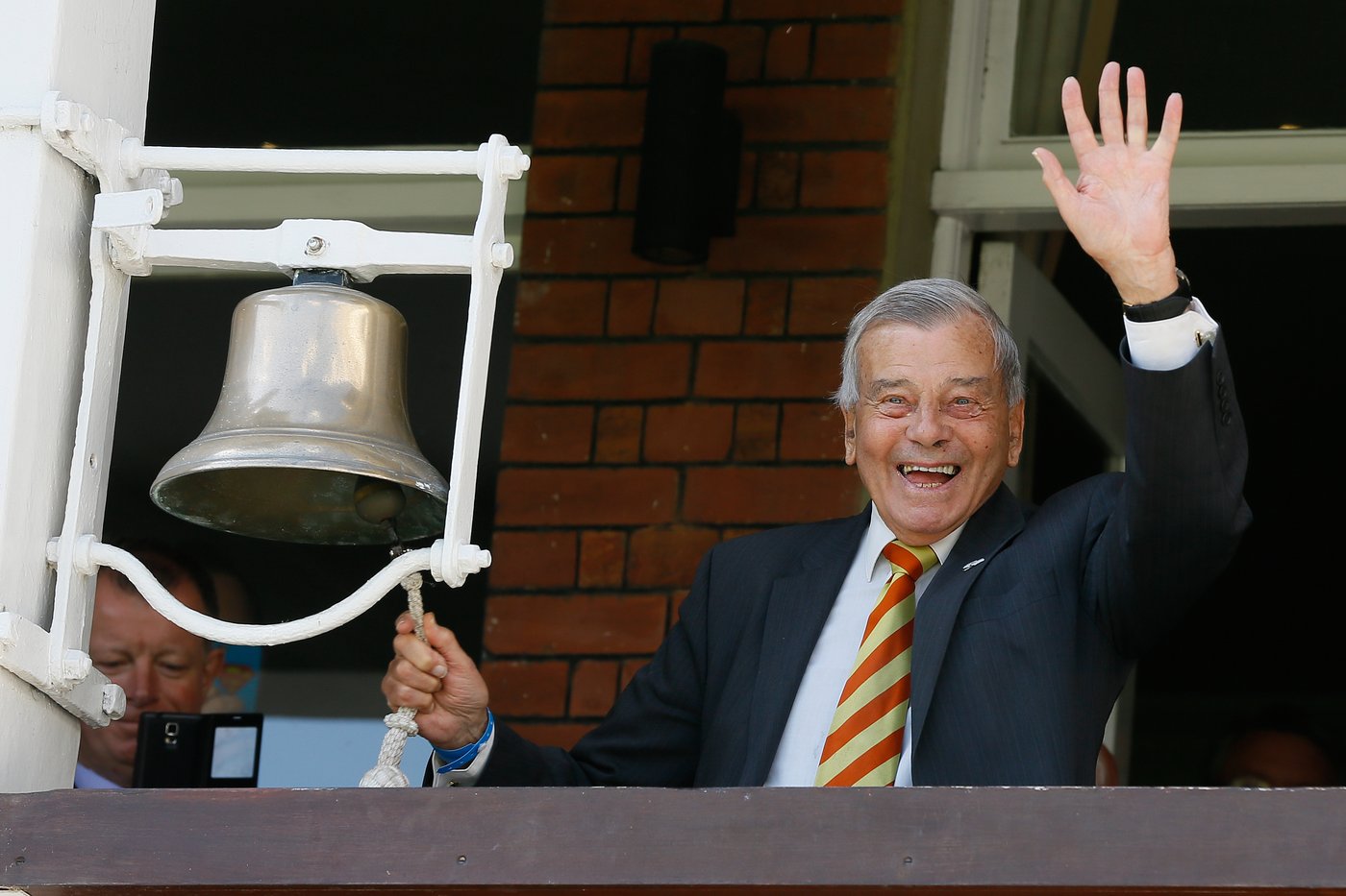 'Dickie' Bird, charismatic former cricket umpire, dies at age 92 | iNFOnews.ca