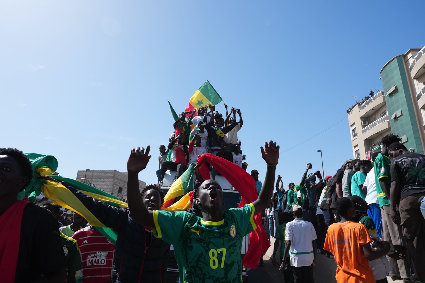 Senegal's triumphant return: Fans flood Dakar streets for Africa Cup of Nations victory parade | iNFOnews.ca