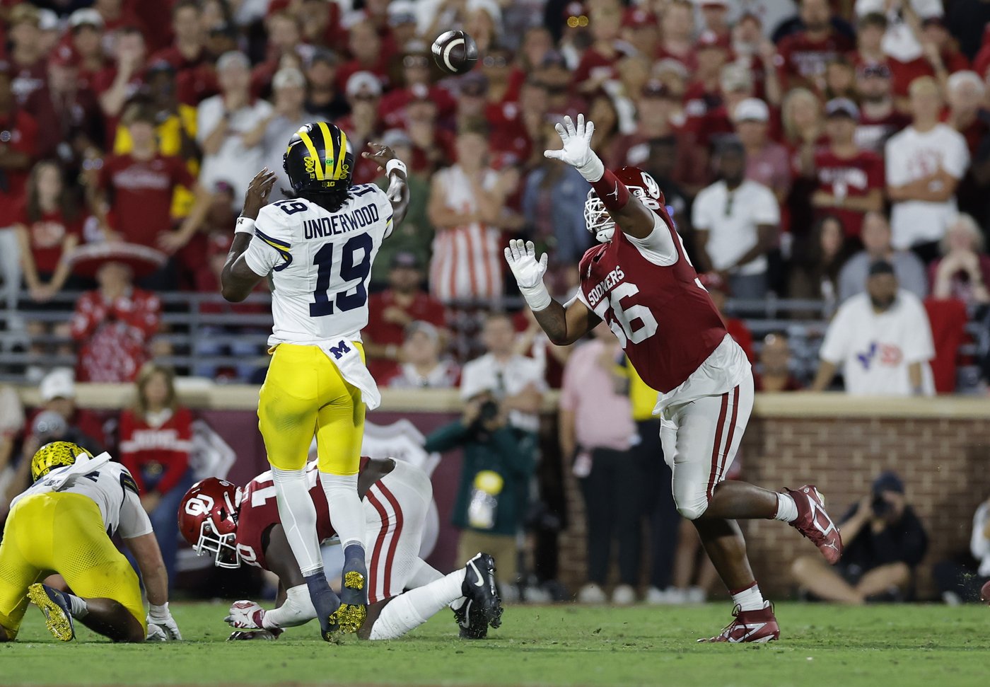 Michigan freshman QB Bryce Underwood stifled in 24-13 loss to Oklahoma | iNFOnews.ca Michigan freshman QB Bryce Underwood stifled in 24-13 loss to Oklahoma | iNFOnews.ca