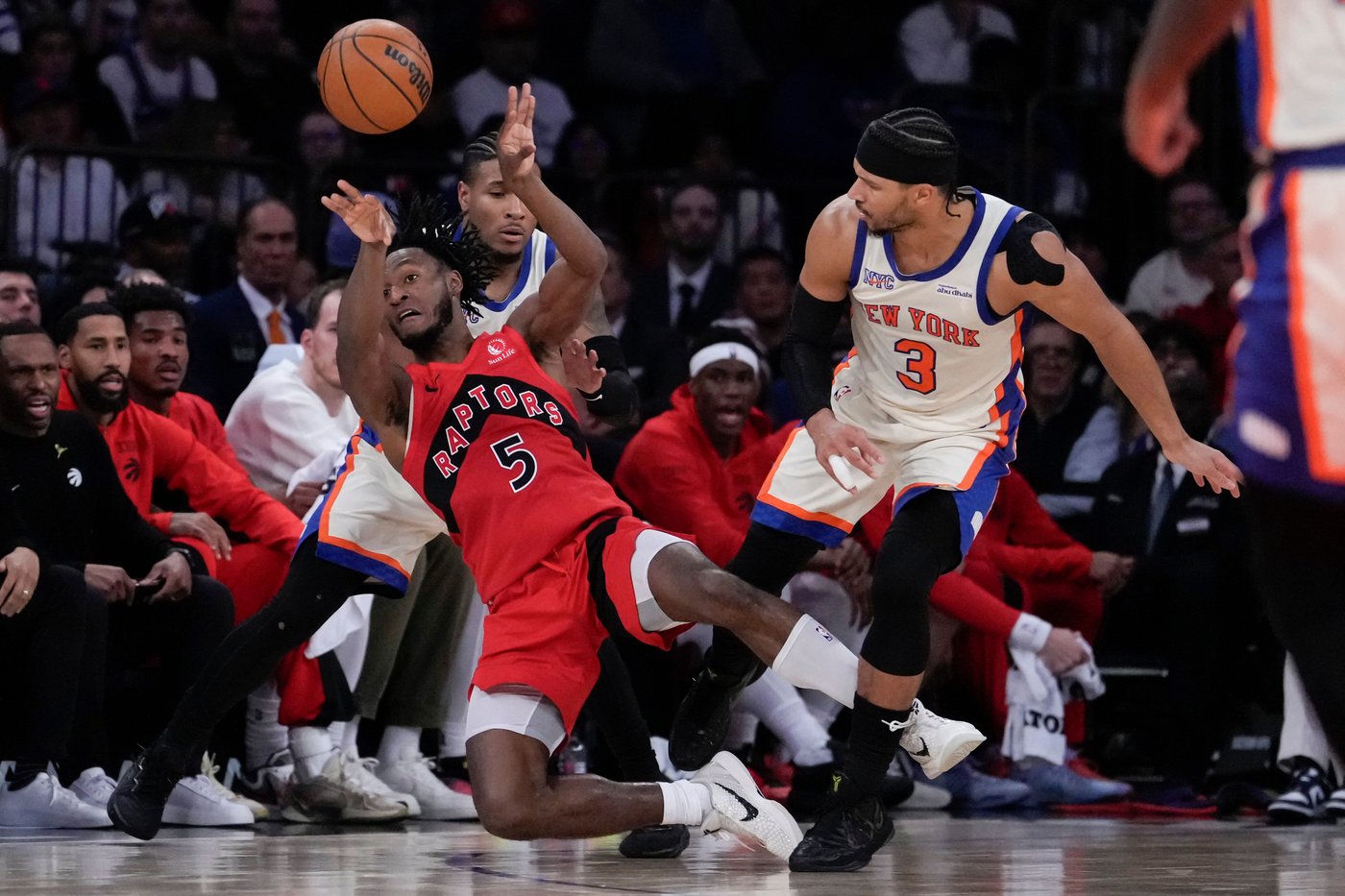 Knicks beat Raptors 116-94 for their 4th straight victory | iNFOnews.ca Knicks beat Raptors 116-94 for their 4th straight victory | iNFOnews.ca