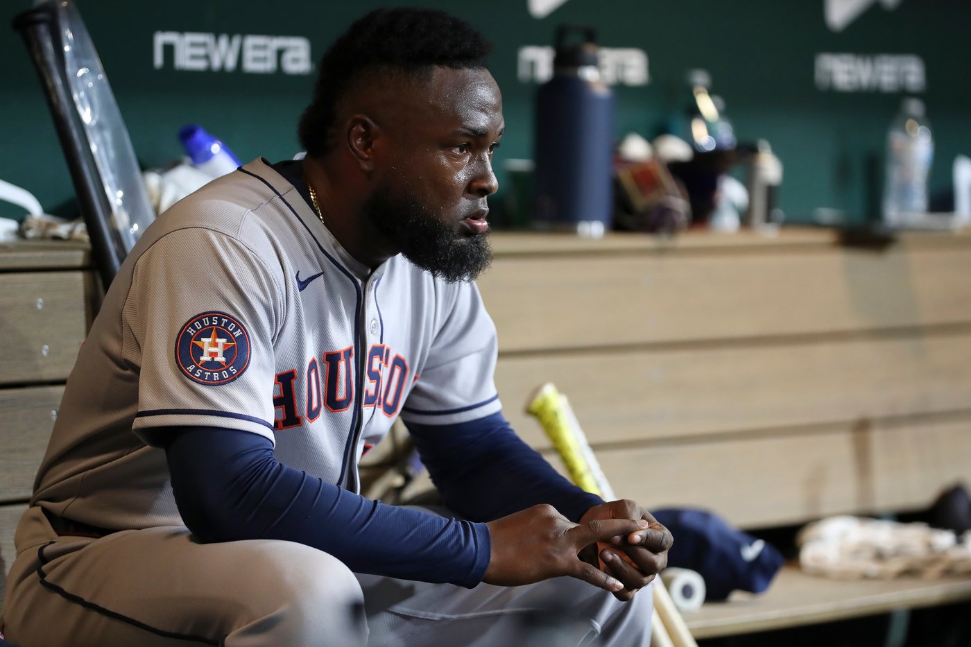 Athletics beat slumping Astros 5-1 as slumping Houston falls out of playoff position | iNFOnews.ca