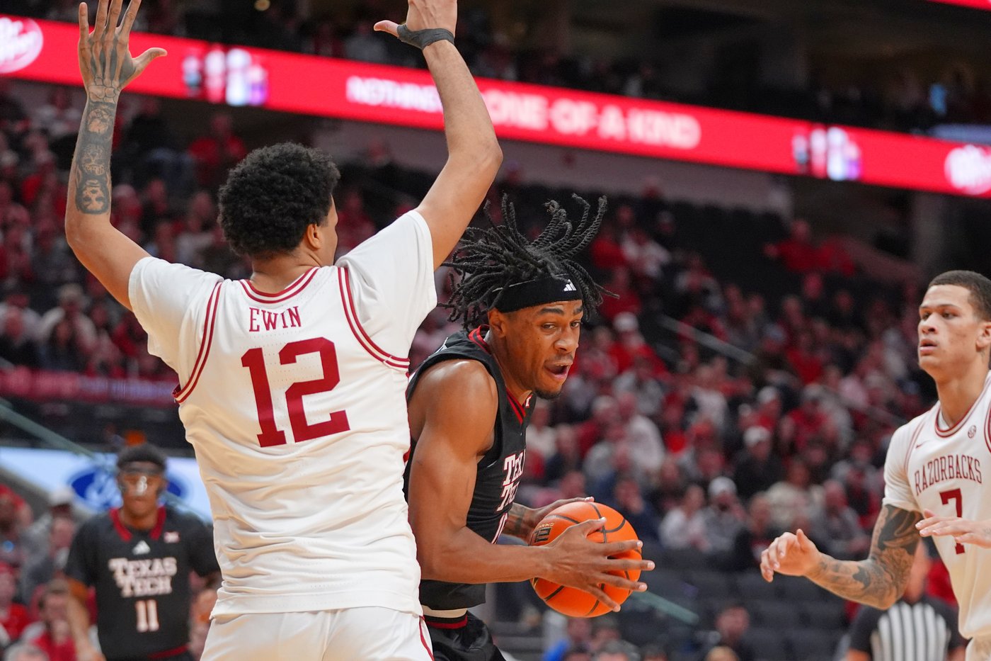 Brazile leads No. 17 Arkansas to 93-86 win over No. 16 Texas Tech in rematch of Sweet 16 game | iNFOnews.ca Brazile leads No. 17 Arkansas to 93-86 win over No. 16 Texas Tech in rematch of Sweet 16 game | iNFOnews.ca