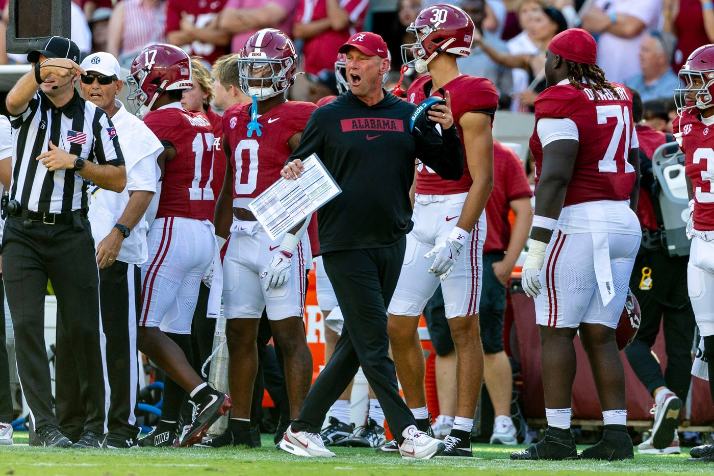 The Latest: Penn State and Texas drop out of the AP Top 25 as Miami reclaims its No. 2 spot | iNFOnews.ca