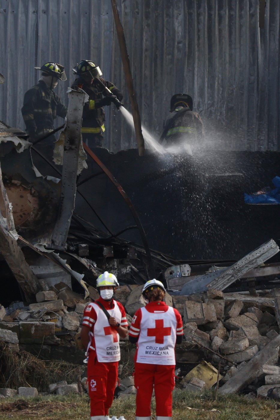 Small plane crashes in central Mexico, killing at least 7 people, official says | iNFOnews.ca Small plane crashes in central Mexico, killing at least 7 people, official says | iNFOnews.ca