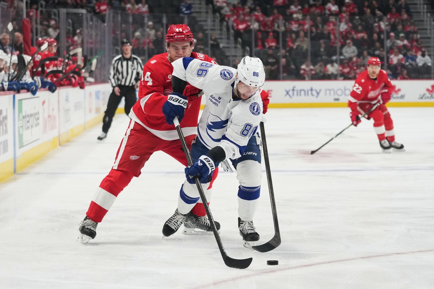 Gourde's unassisted goals power Lightning past Red Wings 6-3 for sixth straight victory | iNFOnews.ca