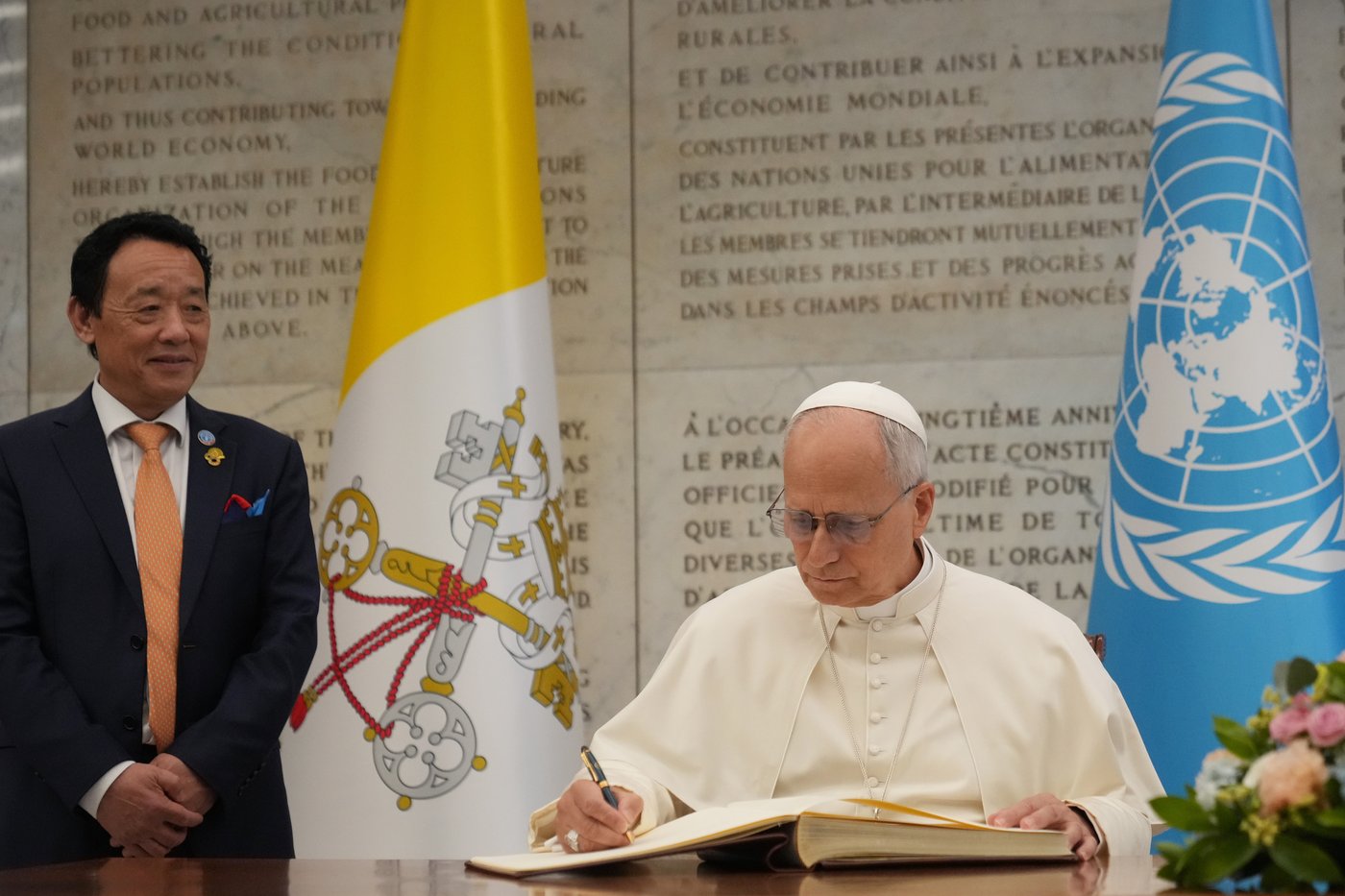 Pope denounces use of hunger as weapon of war as he urges world leaders 'not to look the other way' | iNFOnews.ca