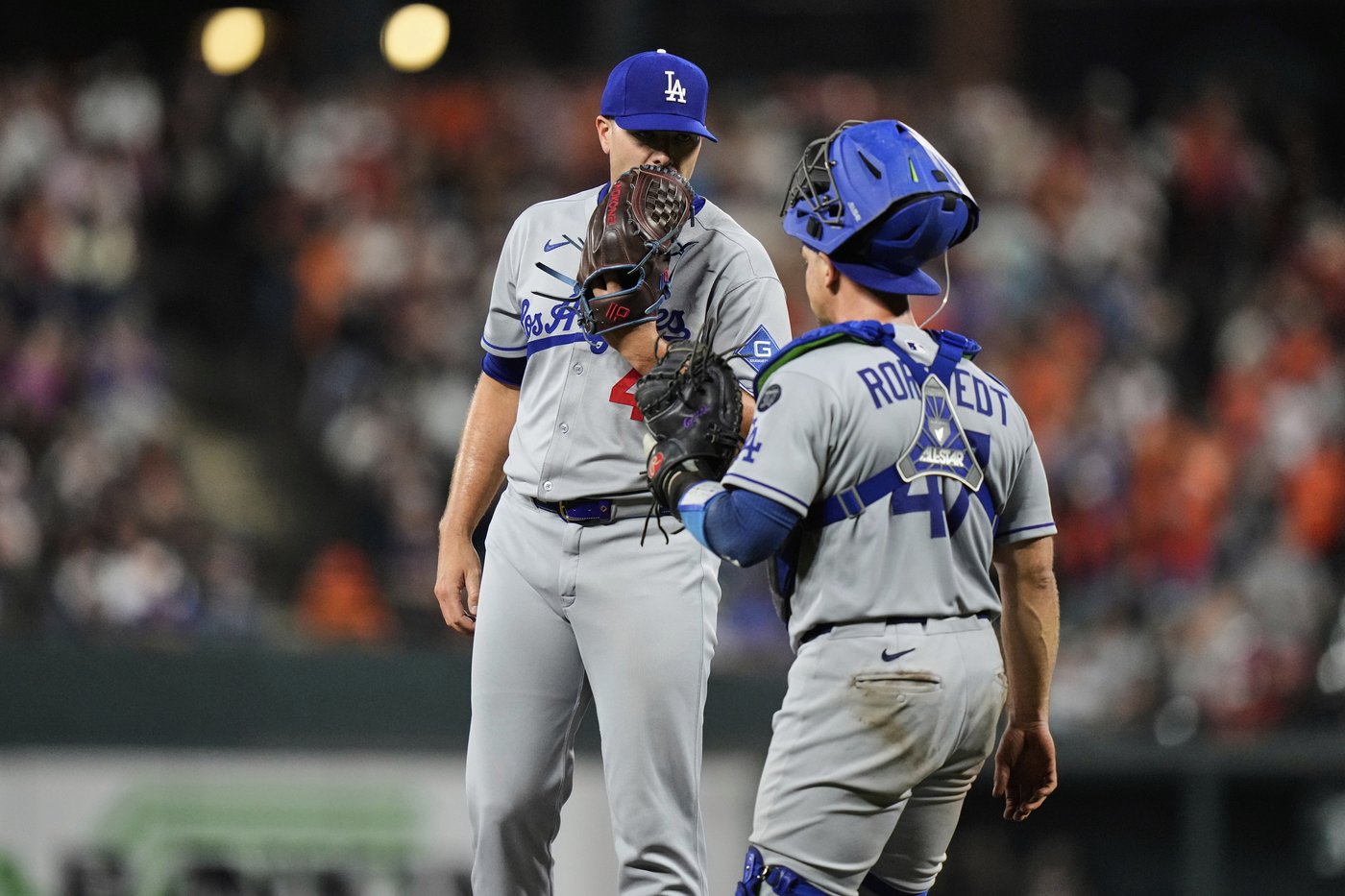 Dodgers' bullpen blows another lead against Phillies | iNFOnews.ca