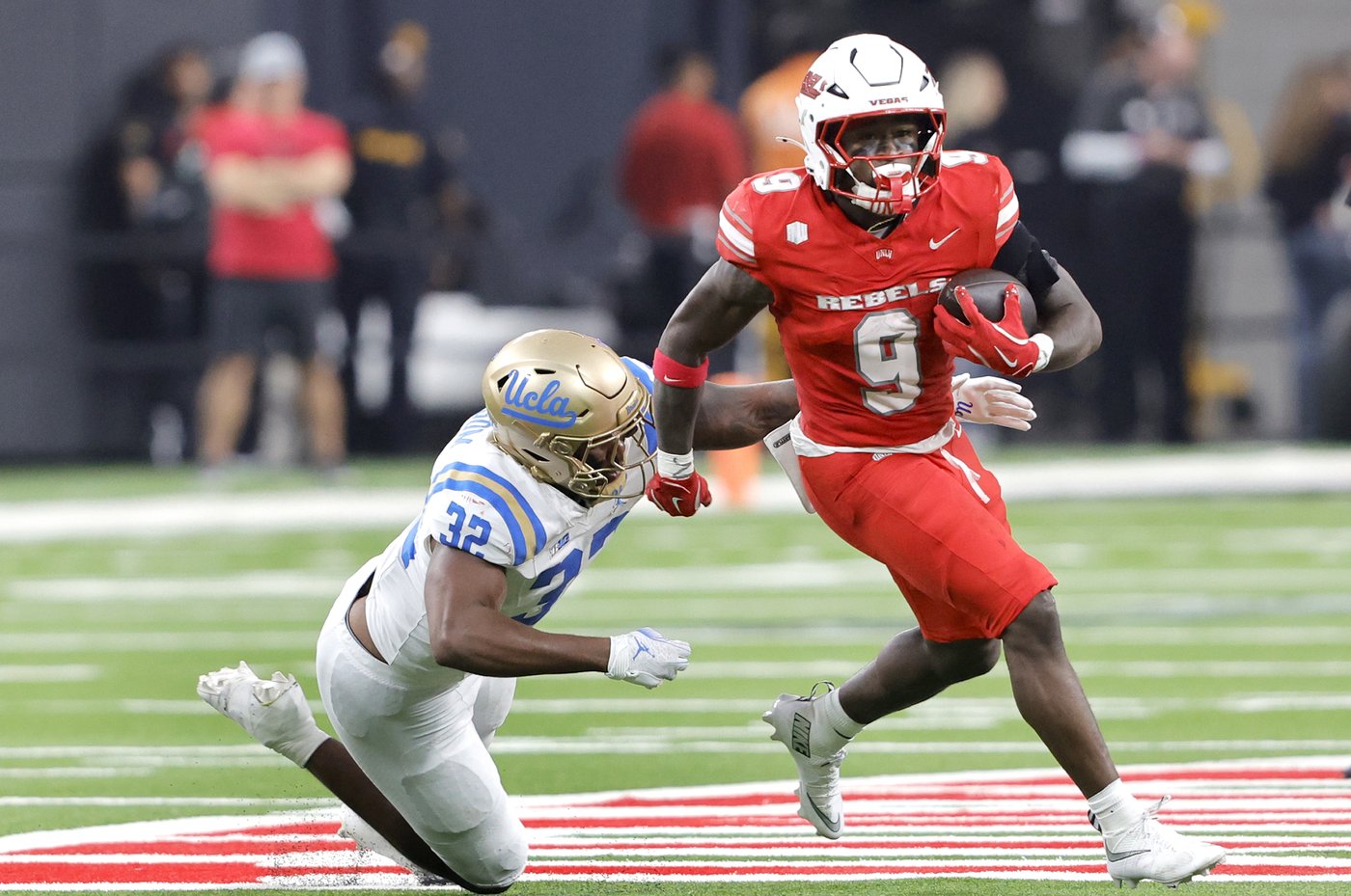 UNLV beats UCLA 30-23 for first Big Ten win in 22 years | iNFOnews.ca UNLV beats UCLA 30-23 for first Big Ten win in 22 years | iNFOnews.ca