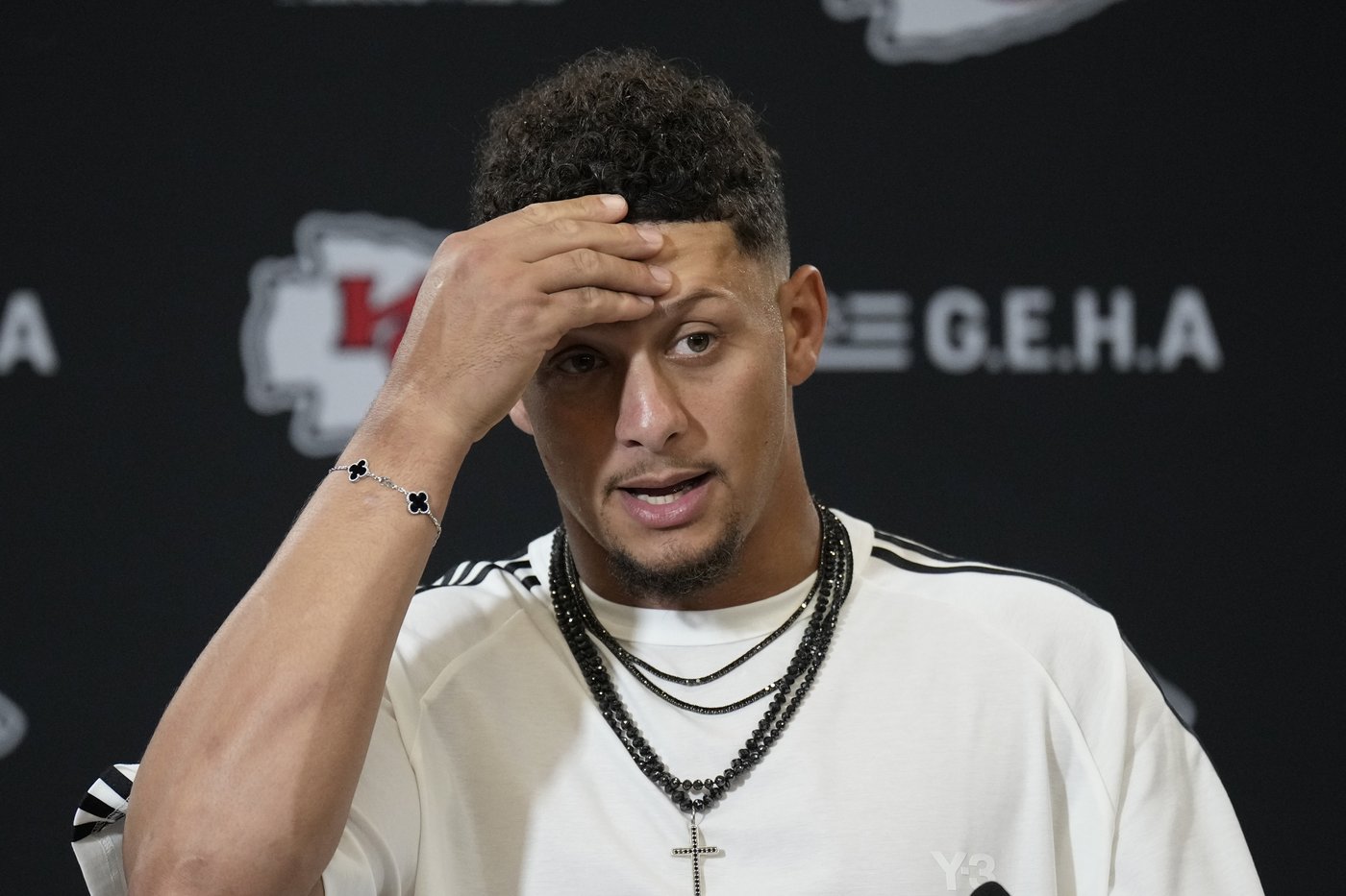 Patrick Mahomes welcomes back Xavier Worthy and Jalen Royals to Chiefs practice on his 30th birthday | iNFOnews.ca