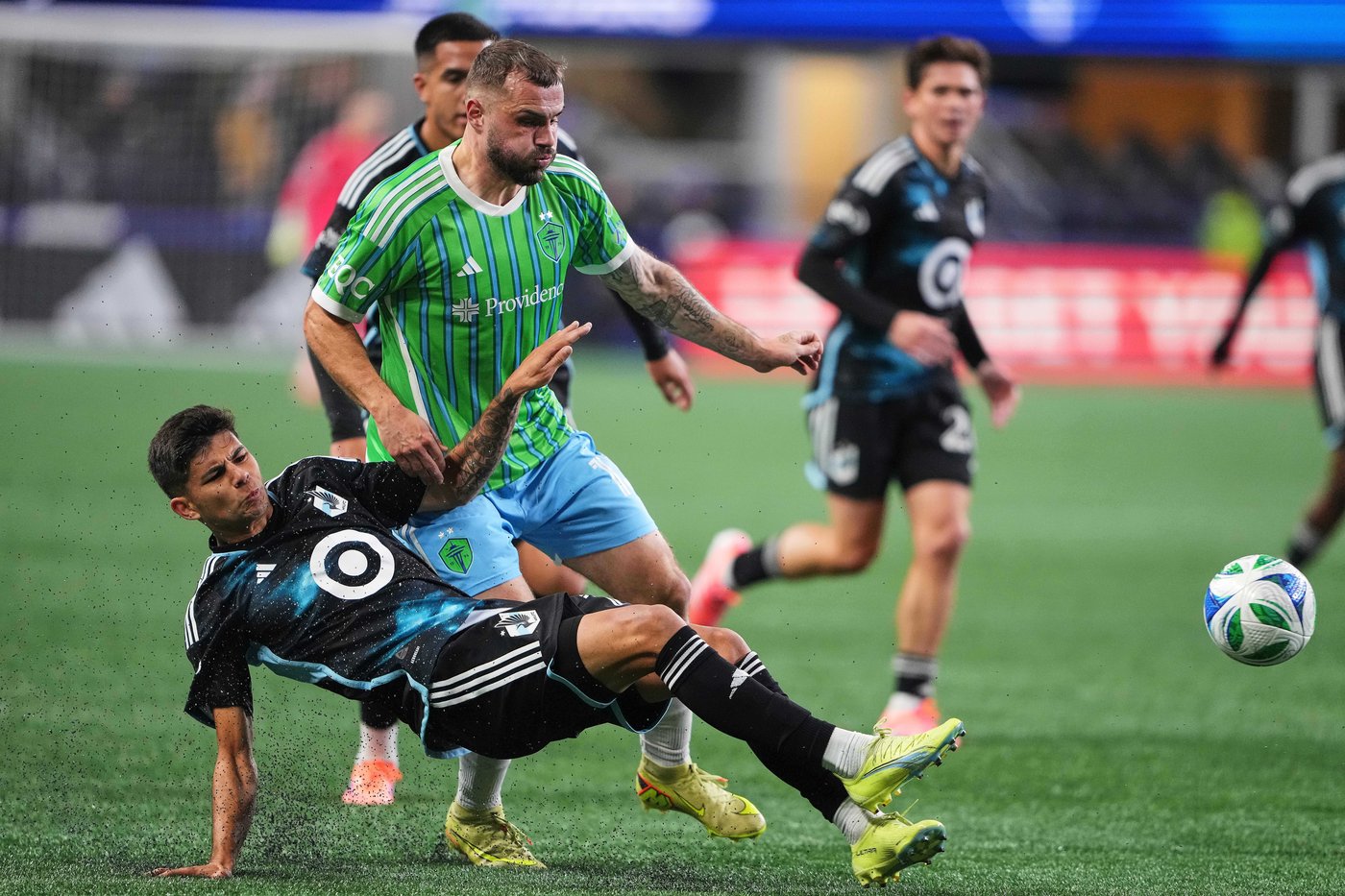 Obed Vargas scores twice as Sounders beat Minnesota United 4-2 to extend series | iNFOnews.ca