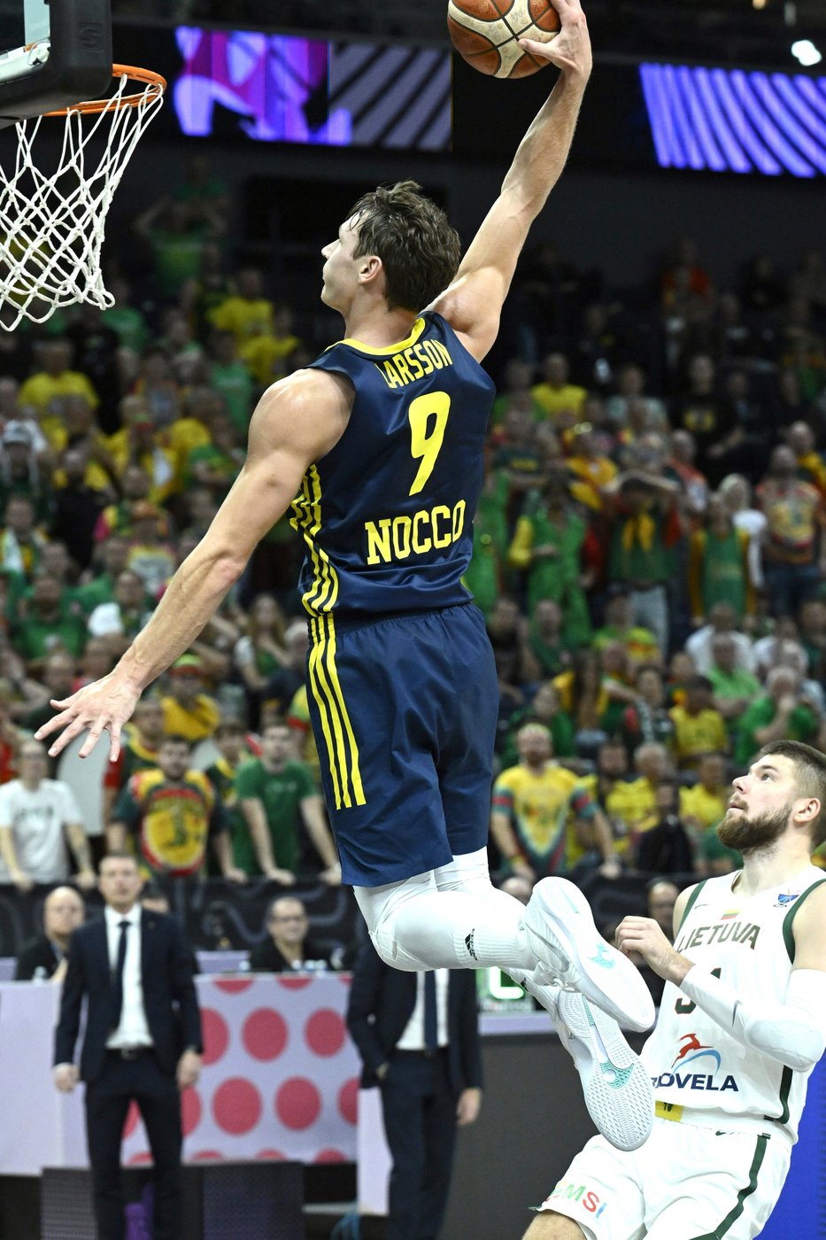 Britain stuns Montenegro 89-83 for first EuroBasket win in 12 years, Portugal advances | iNFOnews.ca