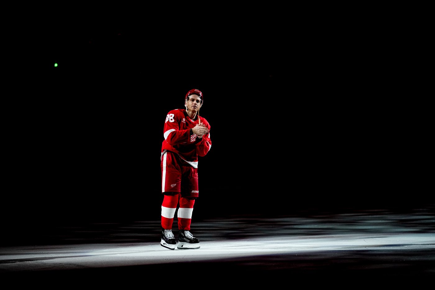 Patrick Kane becomes 50th player in NHL history to reach 500 goals | iNFOnews.ca