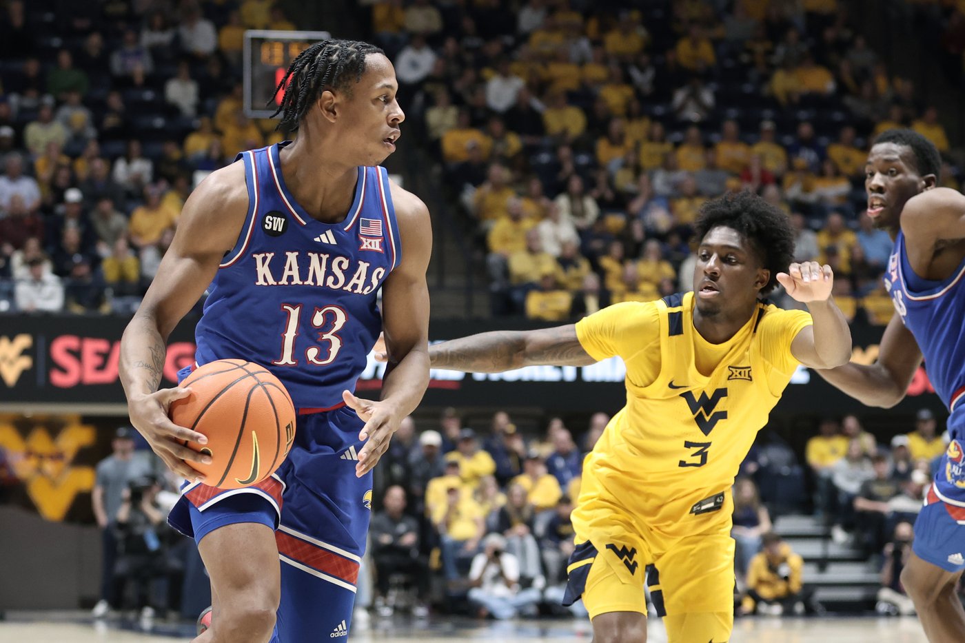 Peterson's lackluster second half leads to another road loss for No. 22 Kansas | iNFOnews.ca