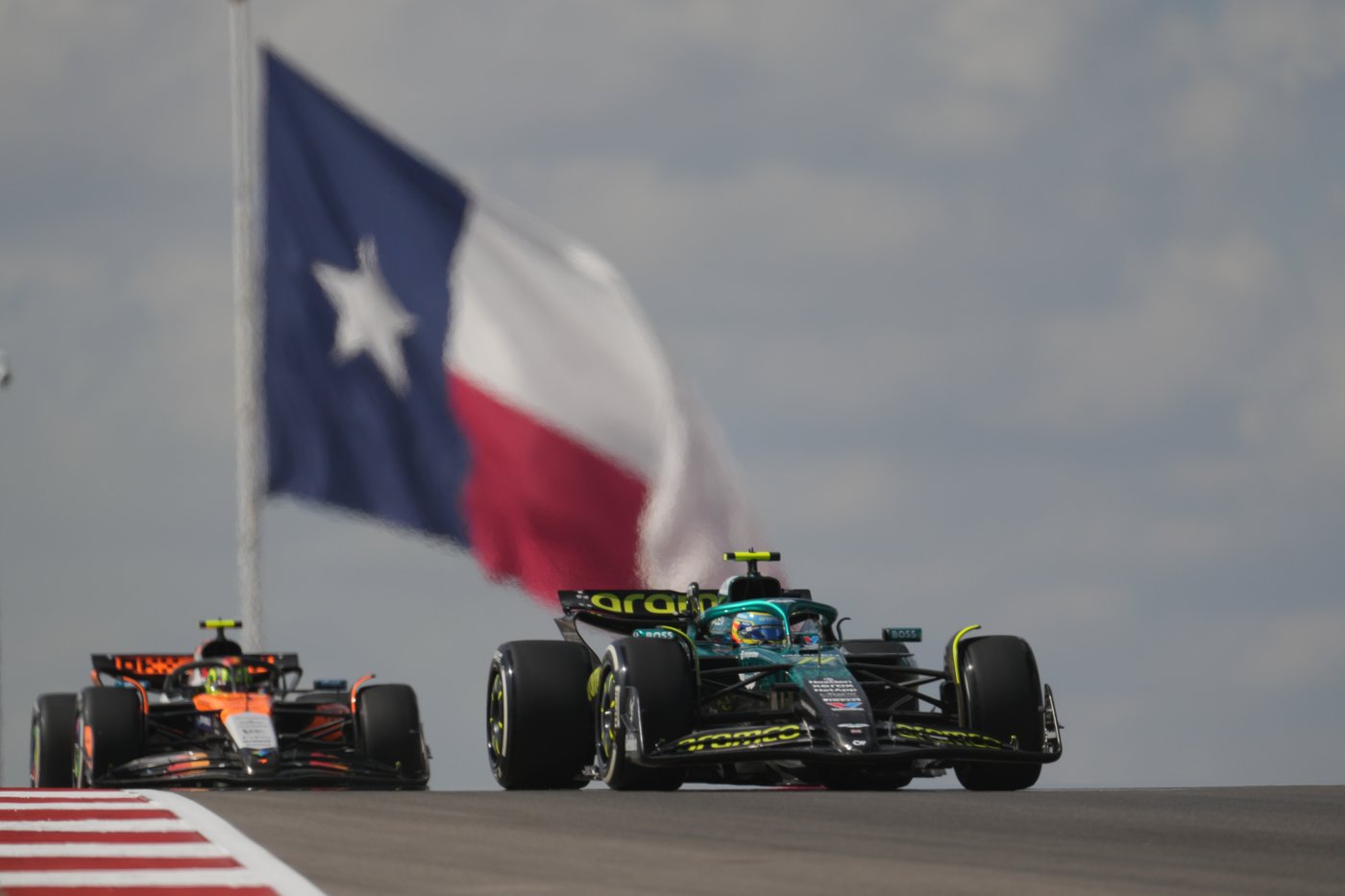 Formula 1 title fight heating up in Texas as McLarens duel and Verstappen plays the hunter | iNFOnews.ca Formula 1 title fight heating up in Texas as McLarens duel and Verstappen plays the hunter | iNFOnews.ca