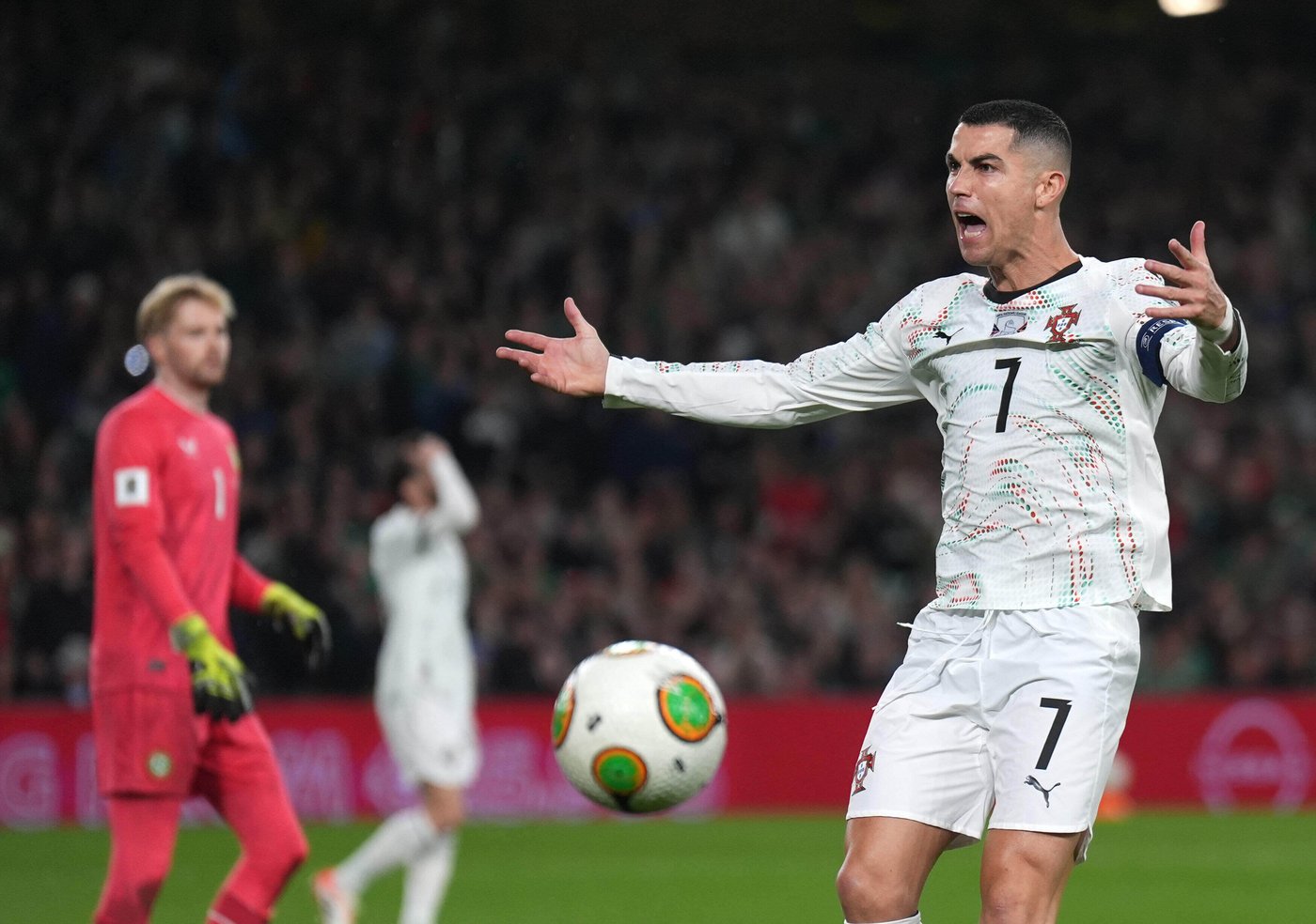 France qualifies for 2026 World Cup; Ronaldo sent off as Portugal loses to Ireland | iNFOnews.ca