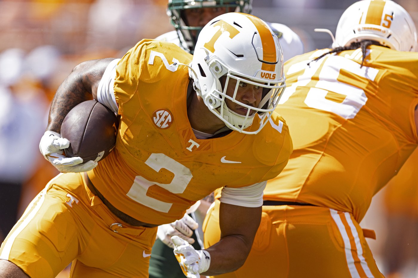 Joey Aguilar throws for 3 TDs to lead No. 15 Tennessee over UAB 56-24 | iNFOnews.ca