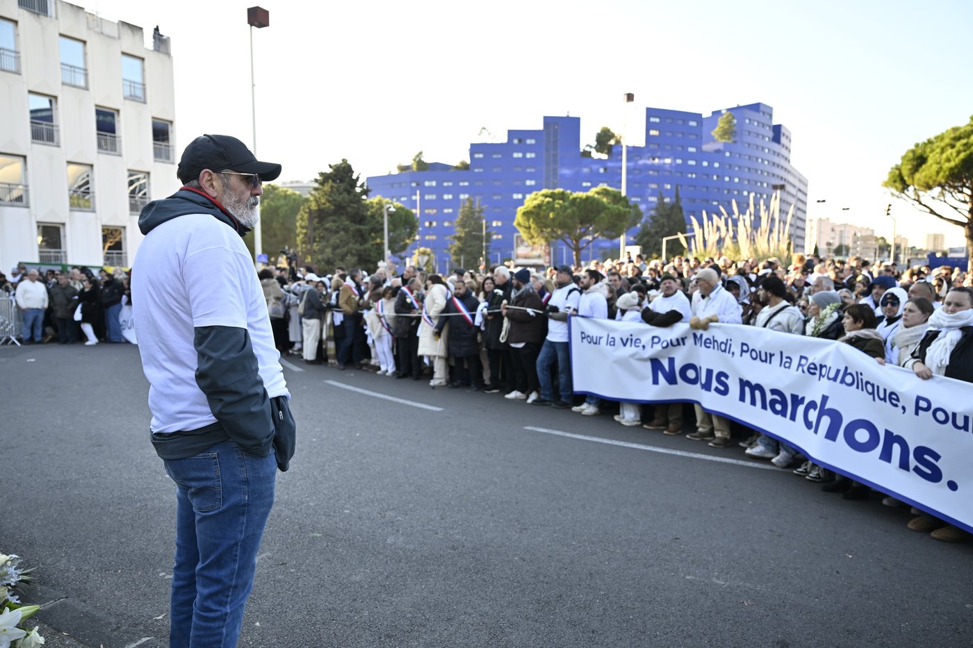 Thousands march in Marseille to denounce drug violence after killing of activist's brother | iNFOnews.ca