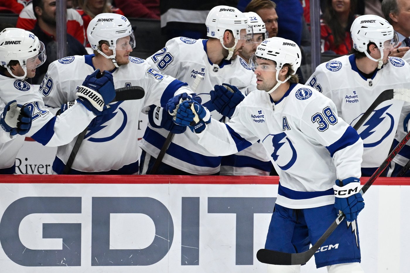Hagel scores twice as Lightning hold on to top Capitals 5-3 | iNFOnews.ca Hagel scores twice as Lightning hold on to top Capitals 5-3 | iNFOnews.ca