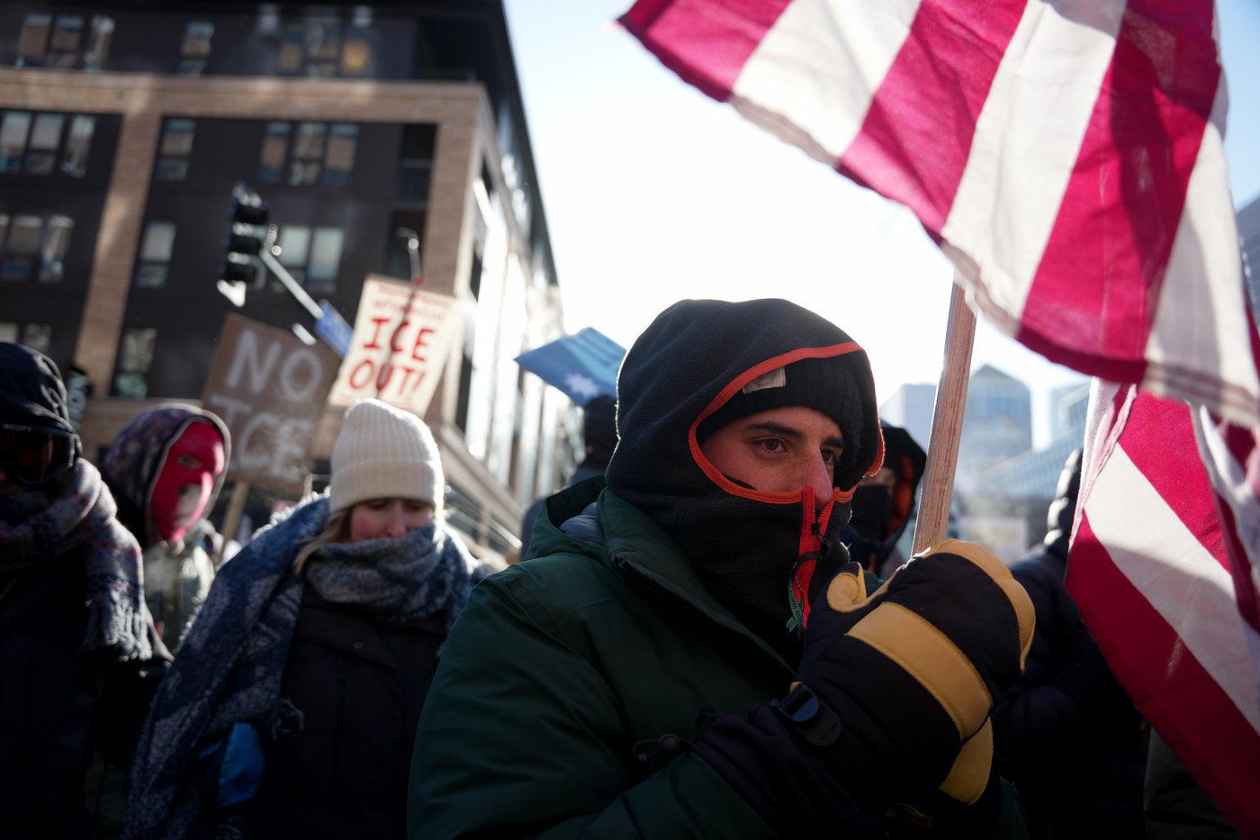 Thousands rally against immigration enforcement in subzero Minnesota temperatures | iNFOnews.ca
