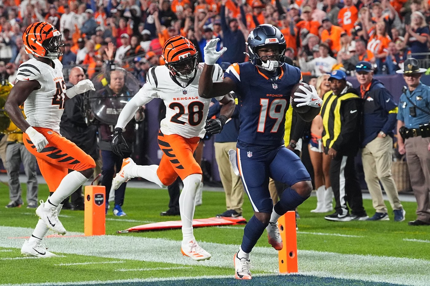 Broncos find winning formula: A run-first offense and a dominant defense | iNFOnews.ca