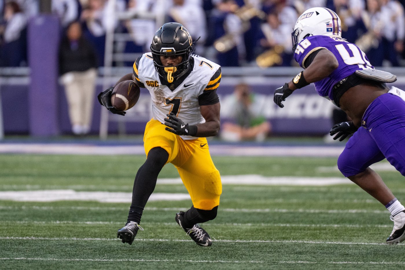 No. 24 James Madison extends winning streak to 8 games with 58-10 win over Appalachian State | iNFOnews.ca No. 24 James Madison extends winning streak to 8 games with 58-10 win over Appalachian State | iNFOnews.ca