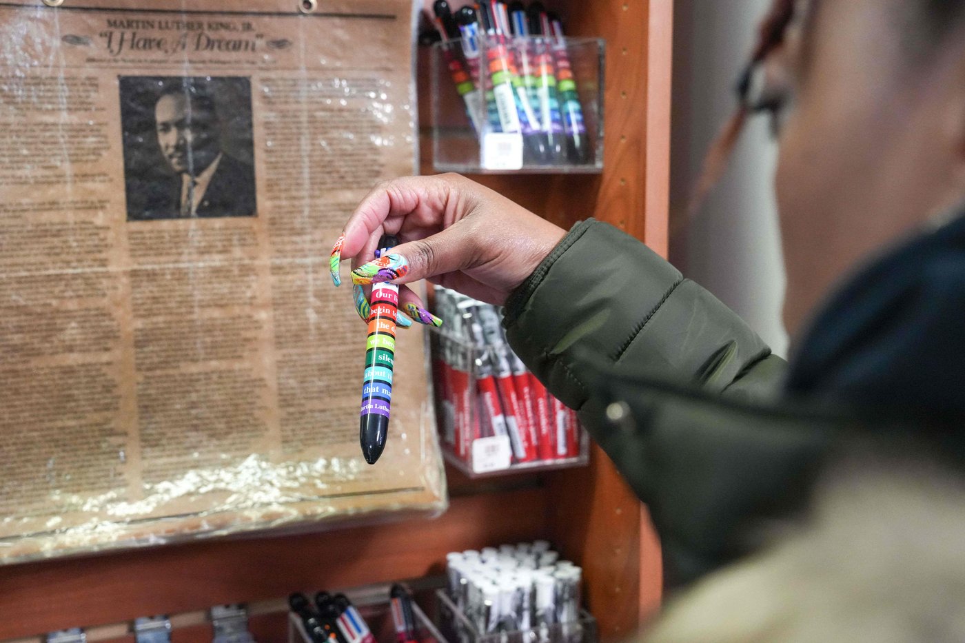 US national park gift shops ordered to purge merchandise promoting DEI | iNFOnews.ca US national park gift shops ordered to purge merchandise promoting DEI | iNFOnews.ca