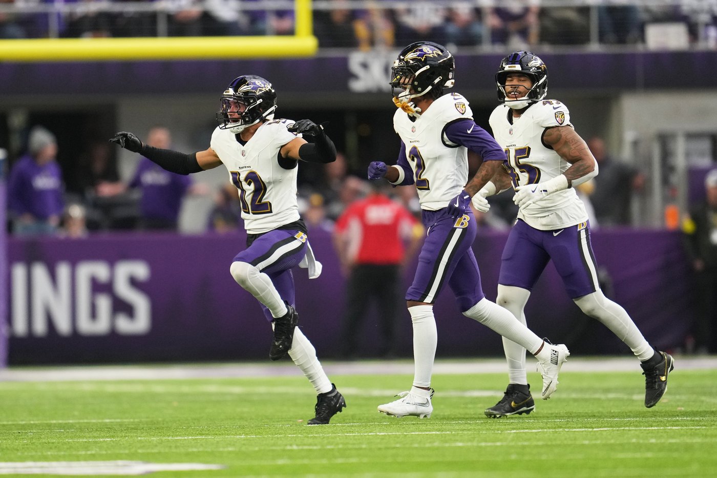 Ravens win 3rd straight game, get 3 takeaways to take down gaffe-prone Vikings 27-19 | iNFOnews.ca
