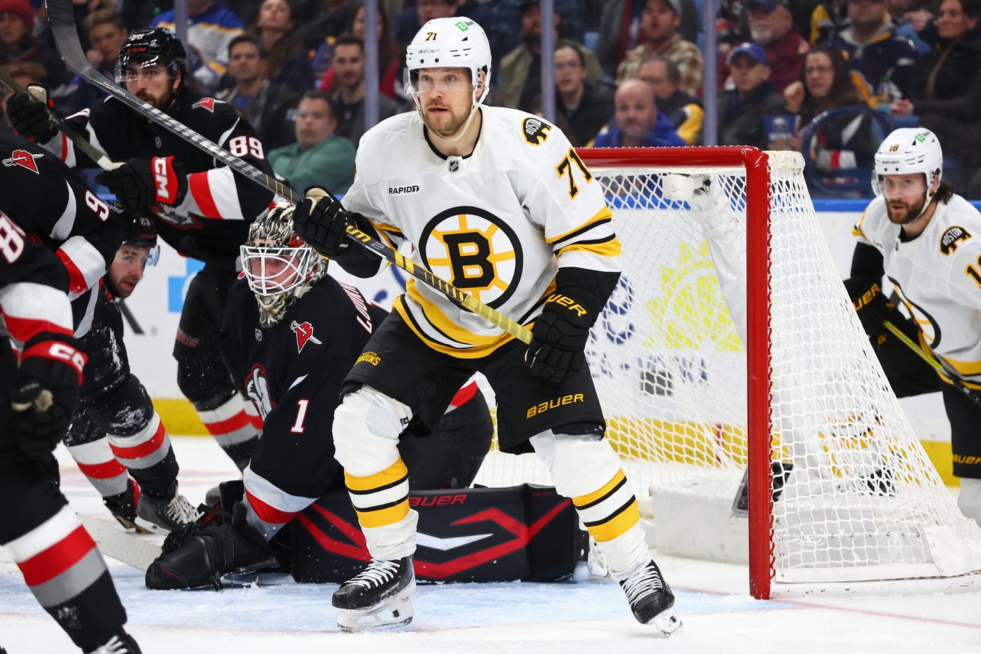 Samuelsson's three-point game leads Sabres to 8th straight win, 4-1 over Bruins | iNFOnews.ca