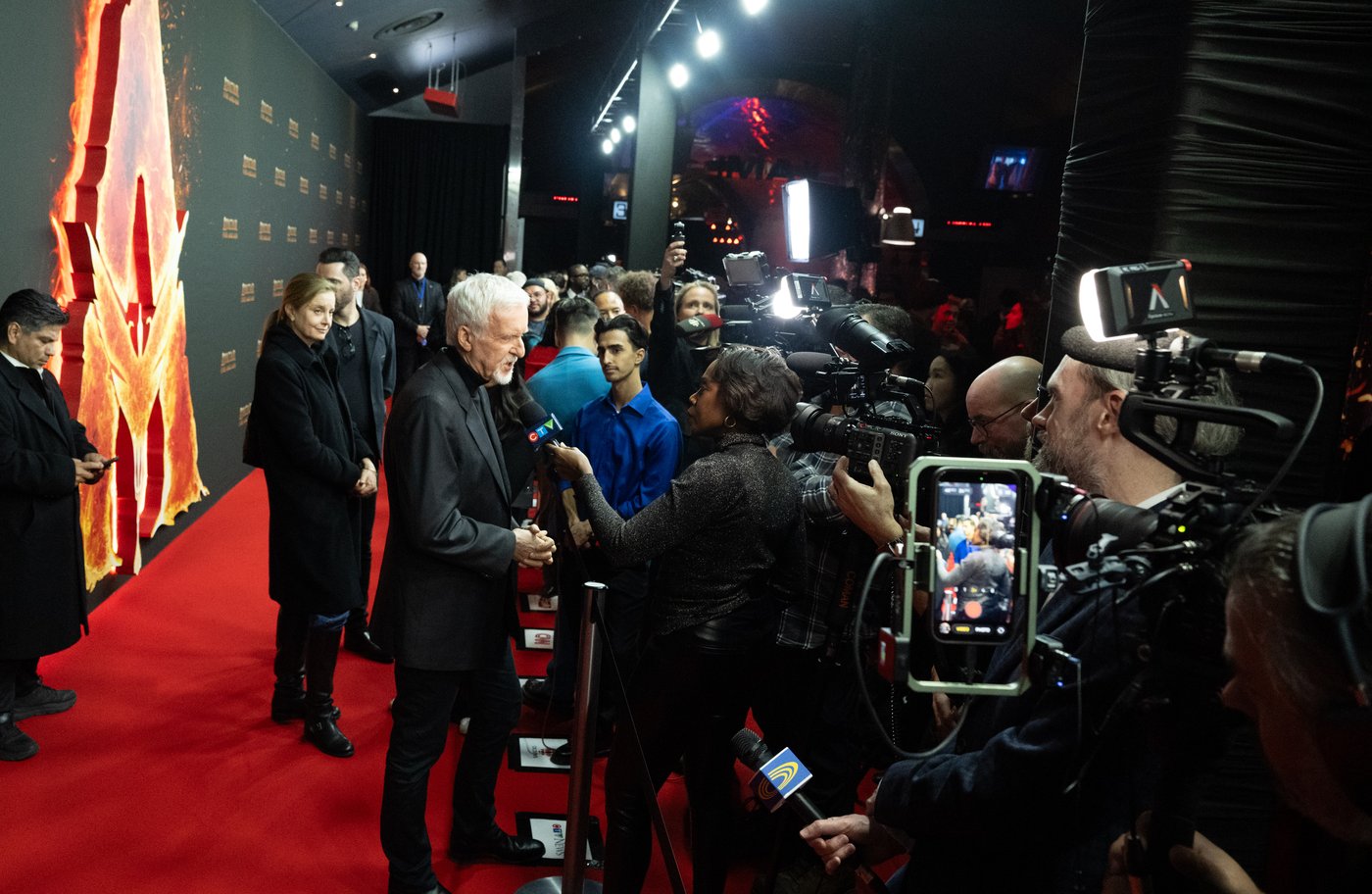 James Cameron rejects '51st state' talk as he brings 'Avatar' home to Canada | iNFOnews.ca