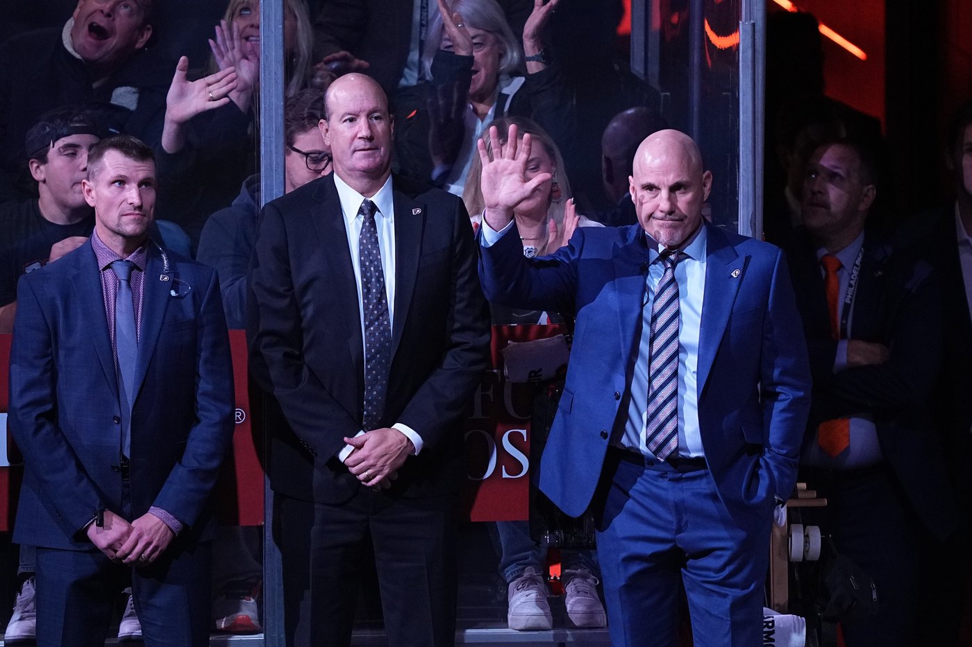 Sean Couturier's 4-point night lifts Flyers over Panthers in emotional home opener | iNFOnews.ca Sean Couturier's 4-point night lifts Flyers over Panthers in emotional home opener | iNFOnews.ca