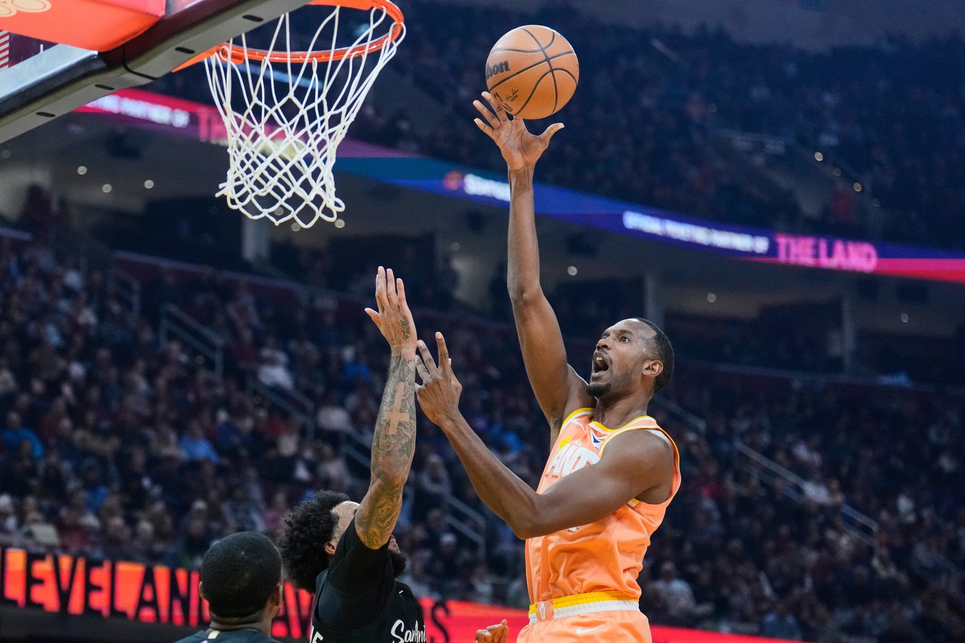 Donovan Mitchell scores 28 points, Cavaliers beat Spurs 130-117 | iNFOnews.ca Donovan Mitchell scores 28 points, Cavaliers beat Spurs 130-117 | iNFOnews.ca