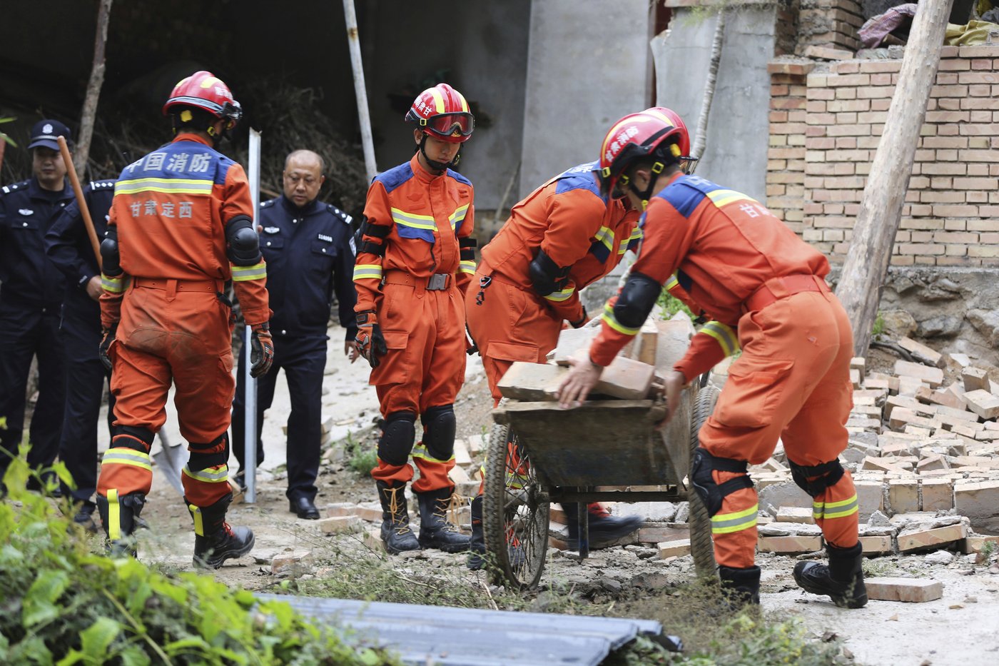 Early-morning earthquake injures 11 in northwest China's Gansu province | iNFOnews.ca
