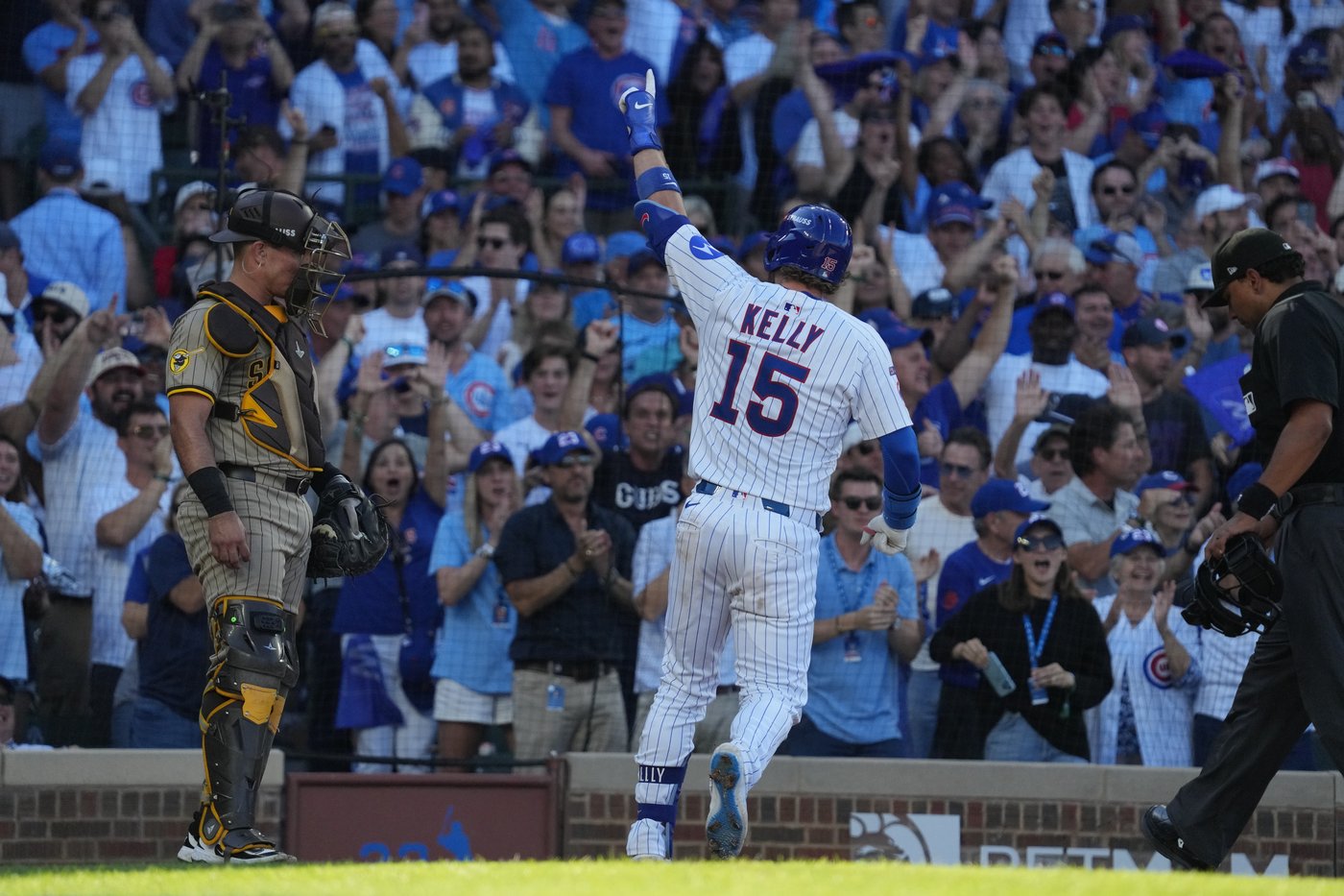 Suzuki and Kelly hit back-to-back homers as the Cubs top the Padres 3-1 in playoff opener | iNFOnews.ca