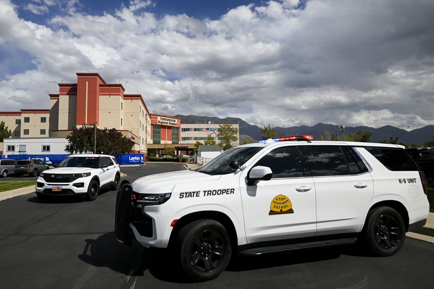 Photos from Utah Valley University before and after the shooting of Charlie Kirk | iNFOnews.ca