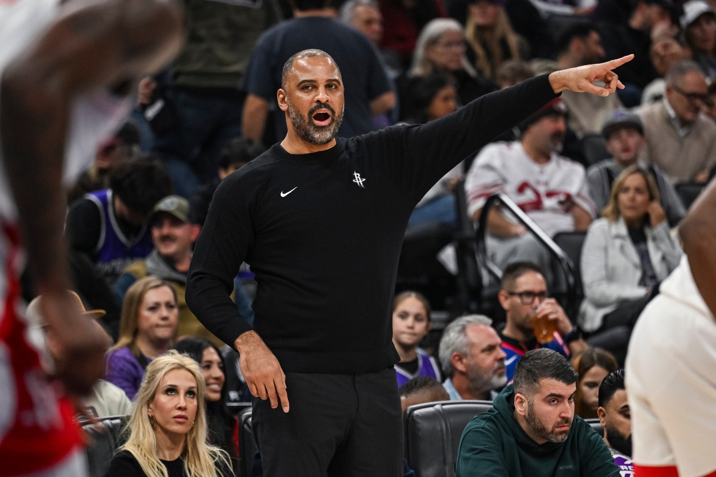 Schroeder hits late 3 in OT as Kings stun Rockets 125-124 | iNFOnews.ca