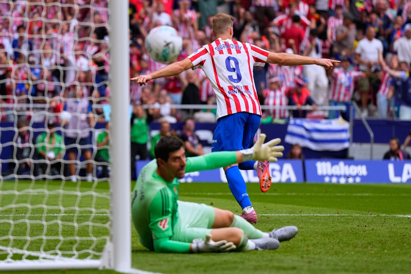 Álvarez nets twice as Atletico scores 5 against Real Madrid for first time in 75 years | iNFOnews.ca
