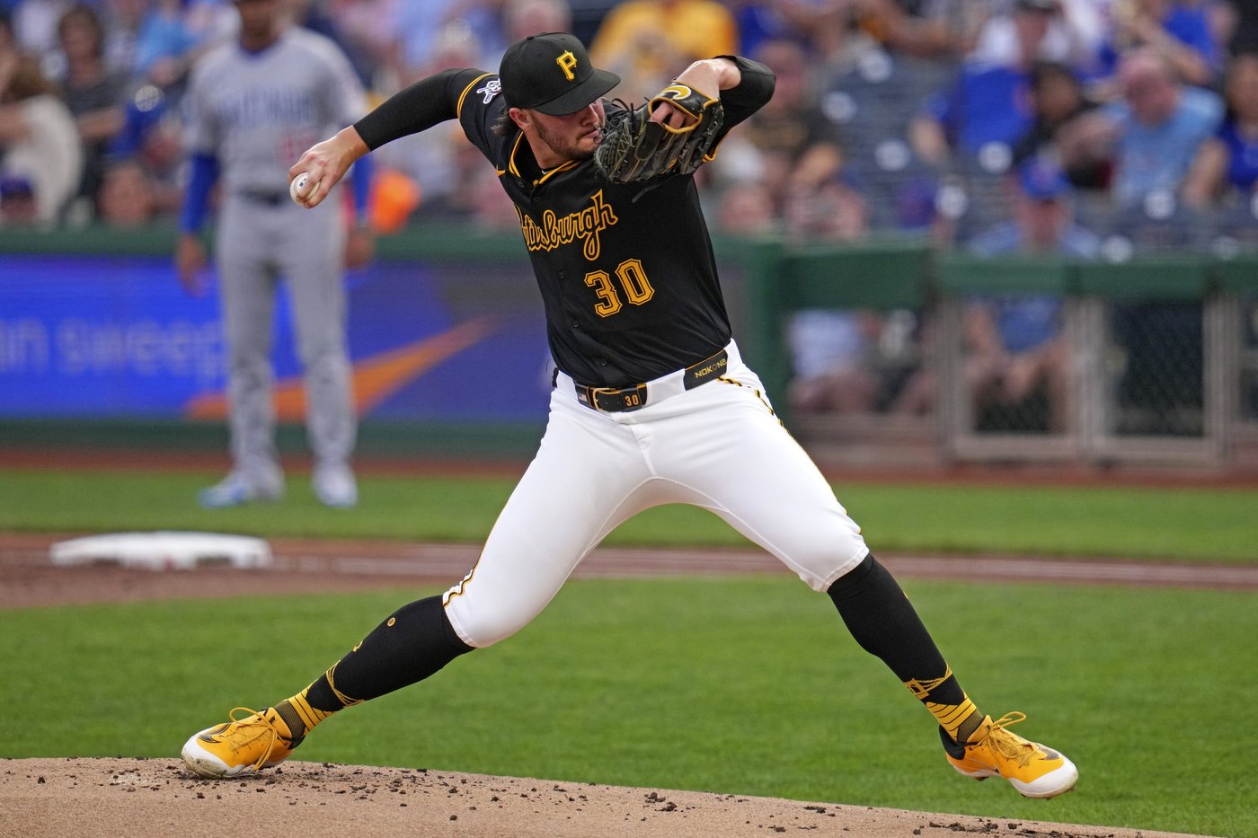 Cubs chase Cy Young favorite Paul Skenes, move to cusp of playoff berth with 4-1 win over Pirates | iNFOnews.ca
